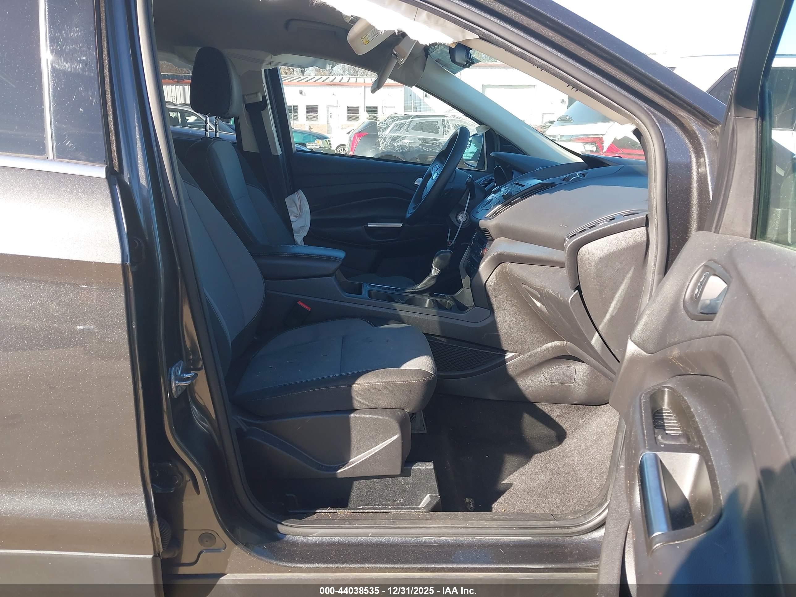 FORD ESCAPE image 5