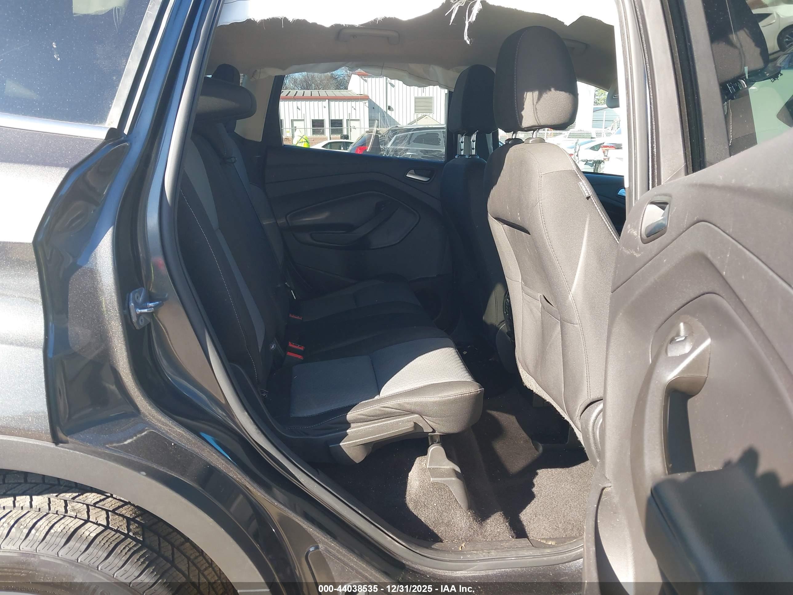 FORD ESCAPE image 8