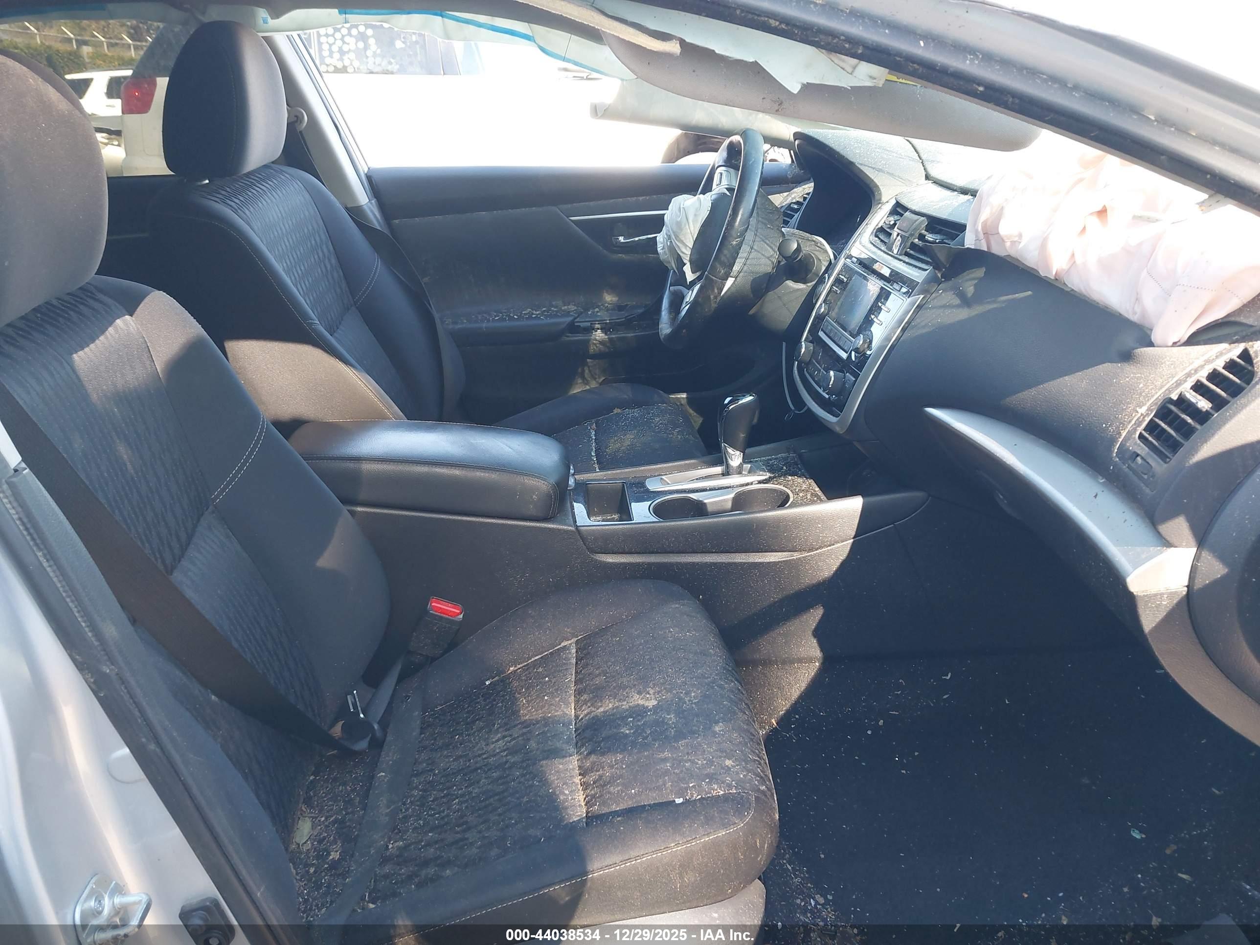 NISSAN ALTIMA image 5