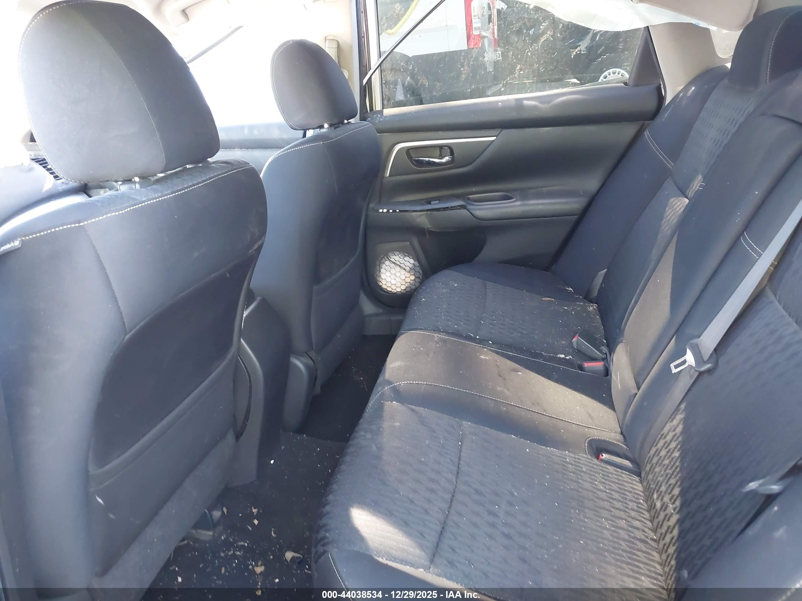 NISSAN ALTIMA image 8