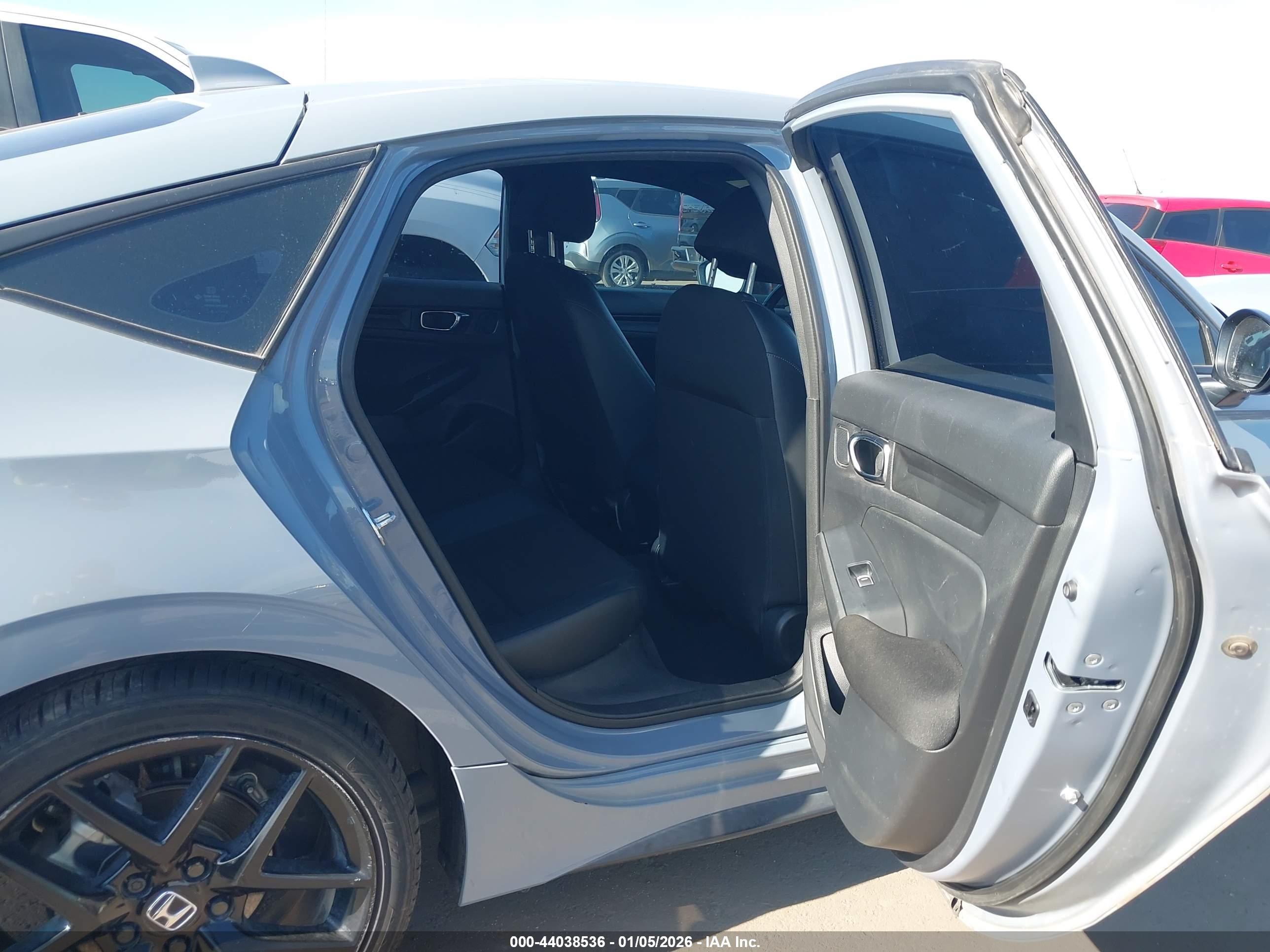 HONDA CIVIC image 8