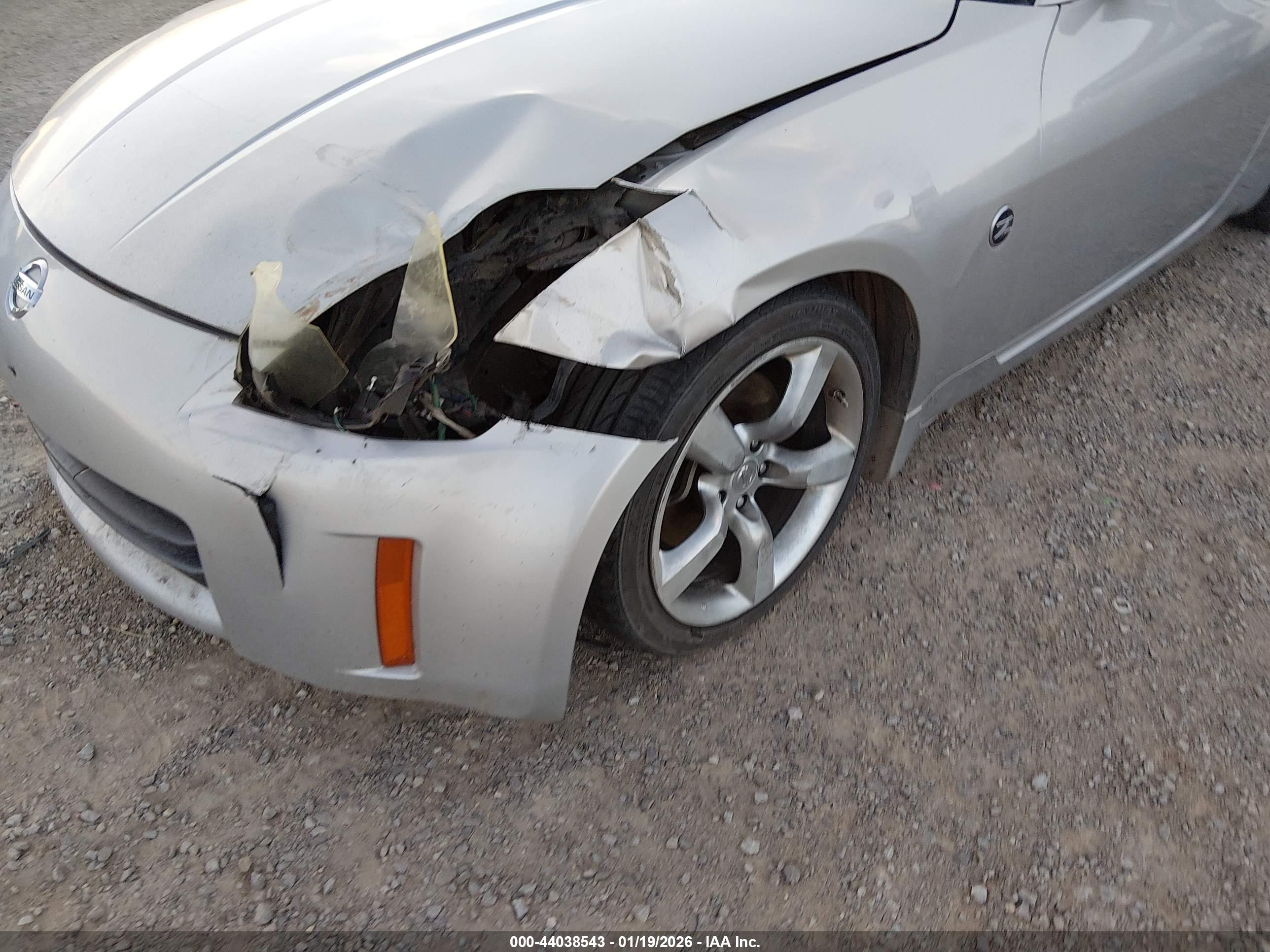 NISSAN 350Z image 6