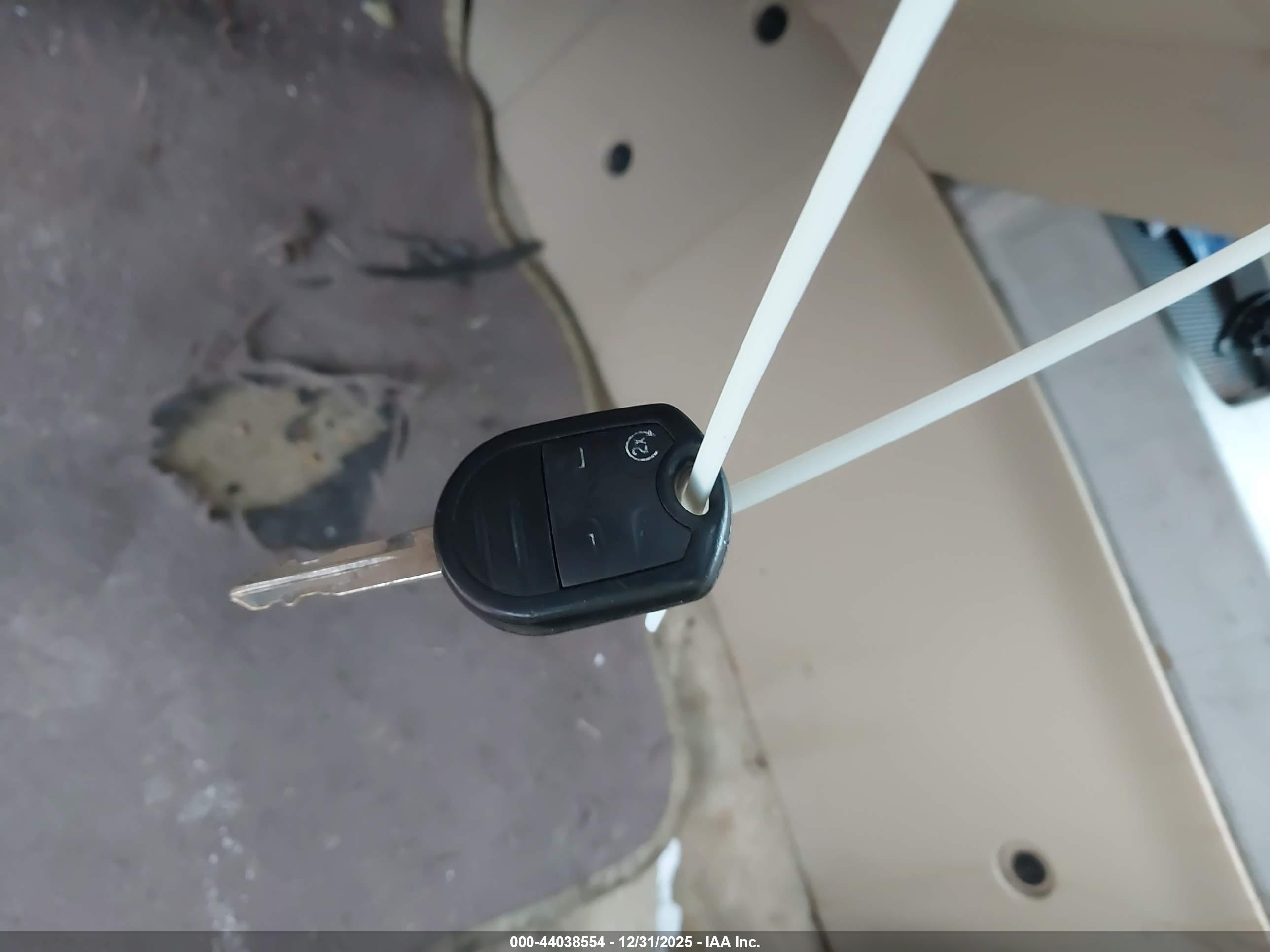 FORD ESCAPE image 11