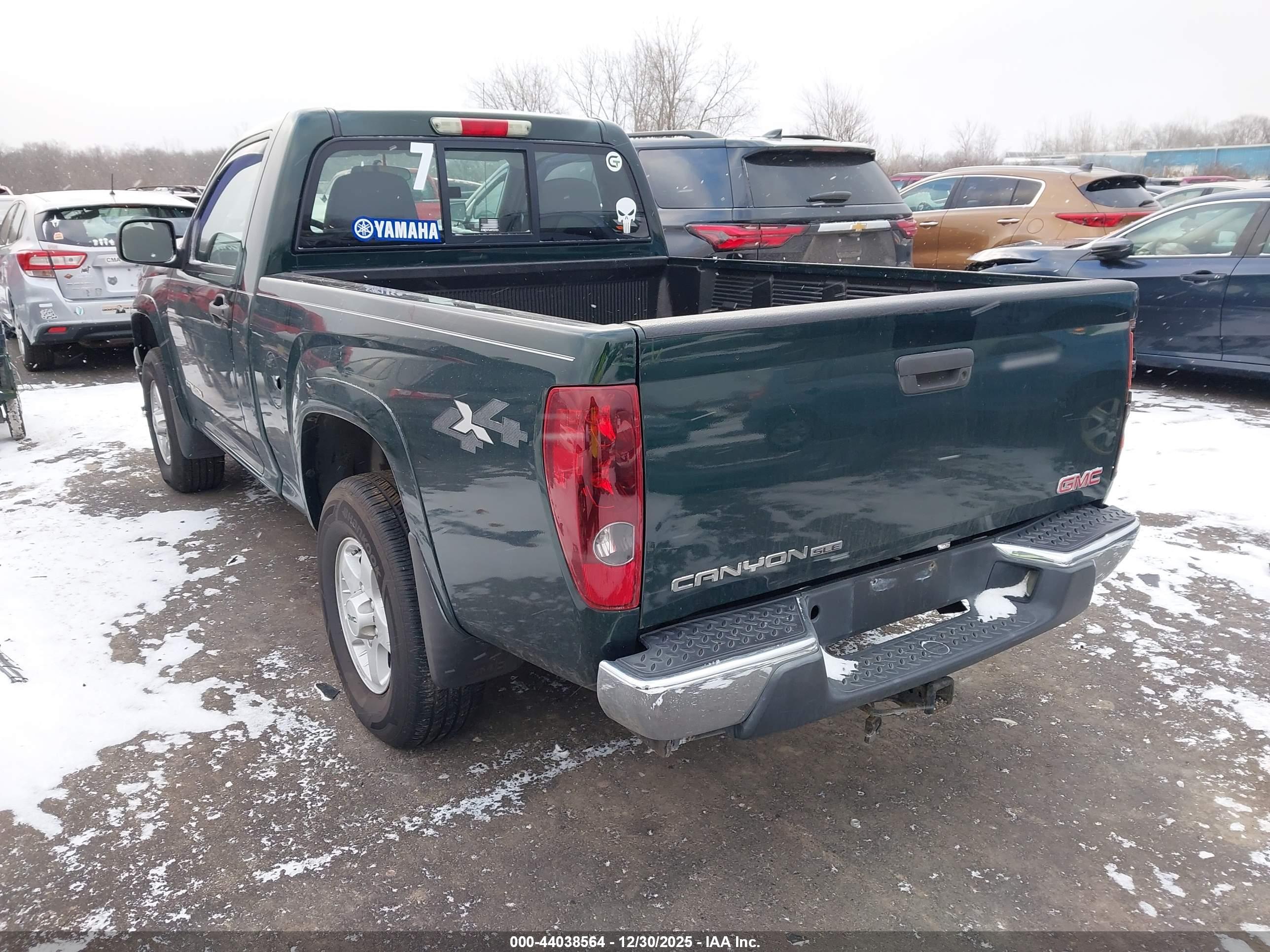 GMC CANYON image 3