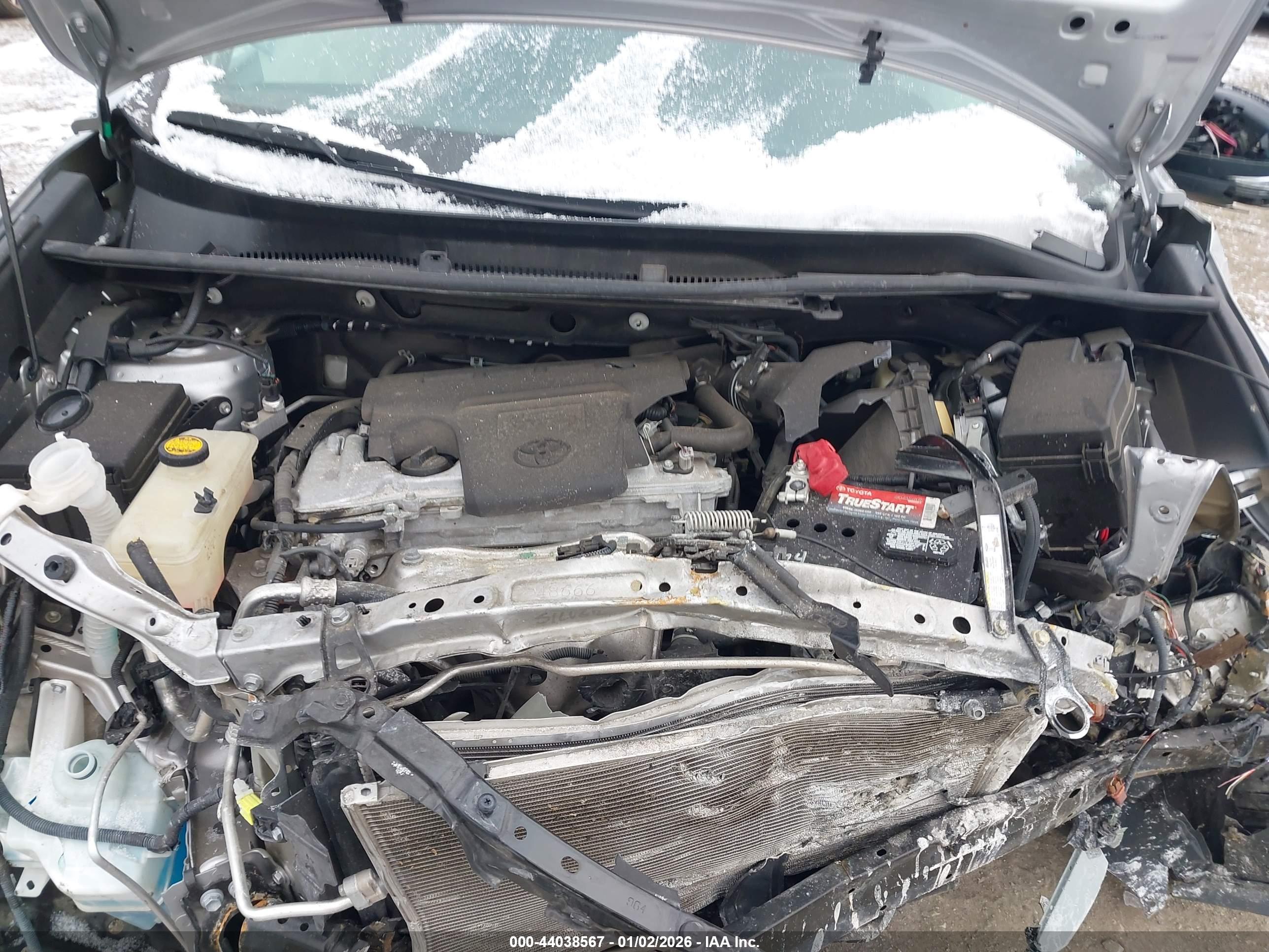 TOYOTA RAV4 image 10