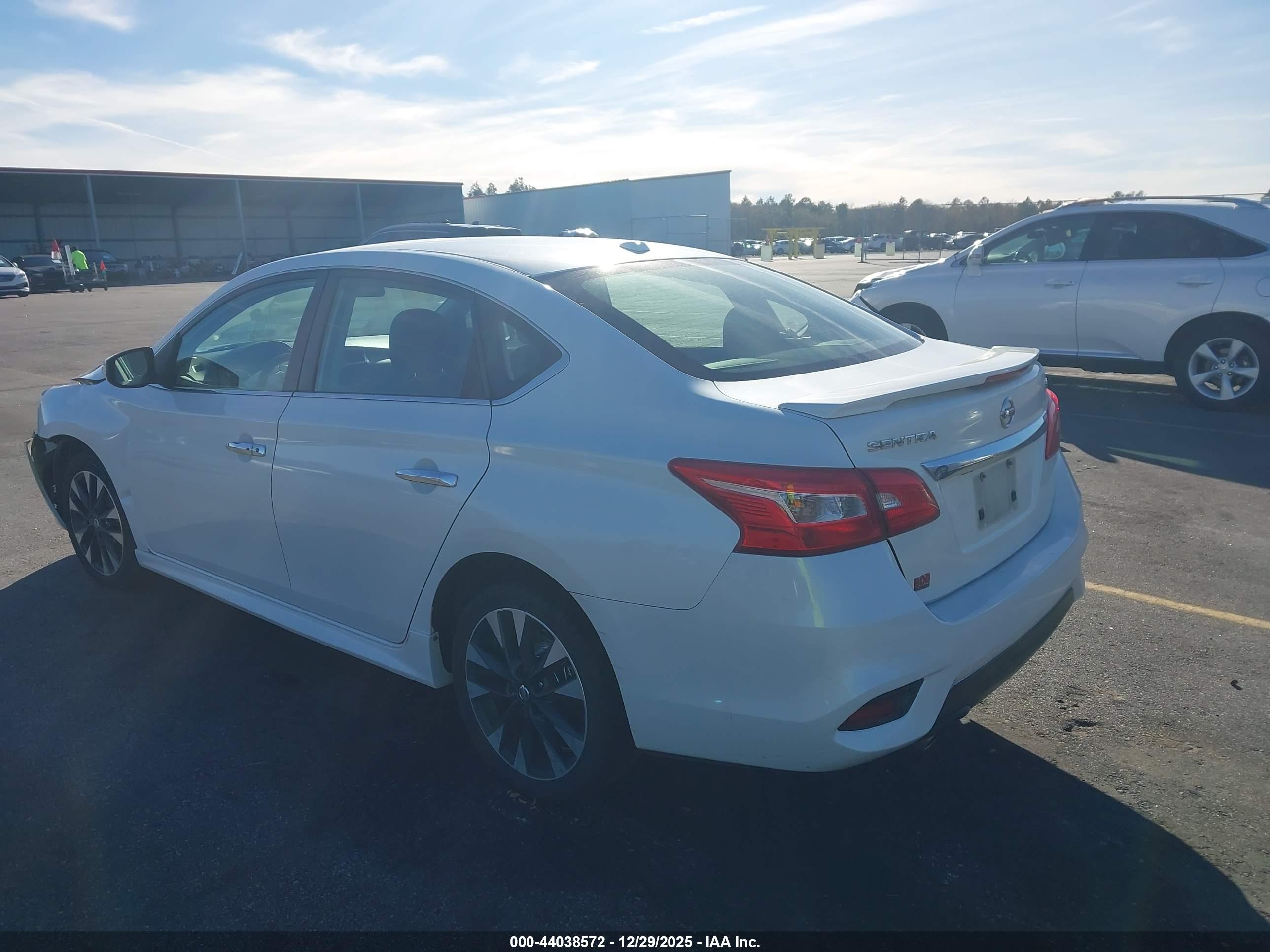 NISSAN SENTRA image 3