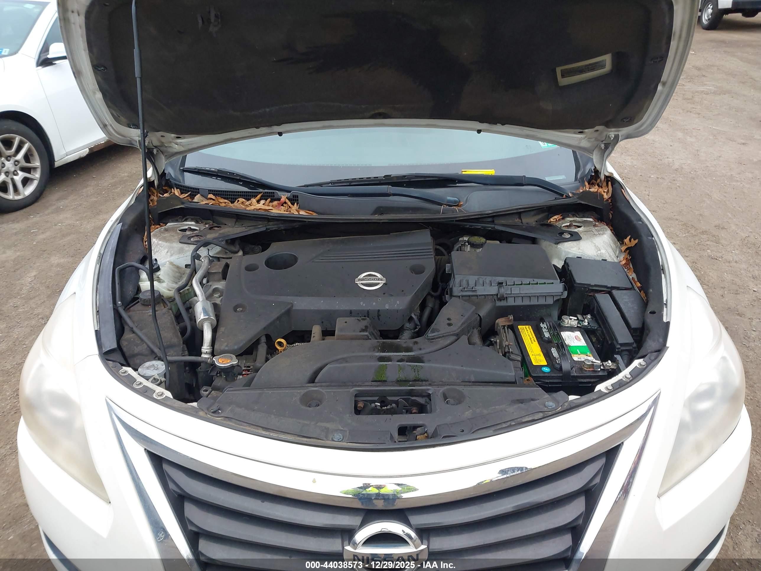 NISSAN ALTIMA image 10
