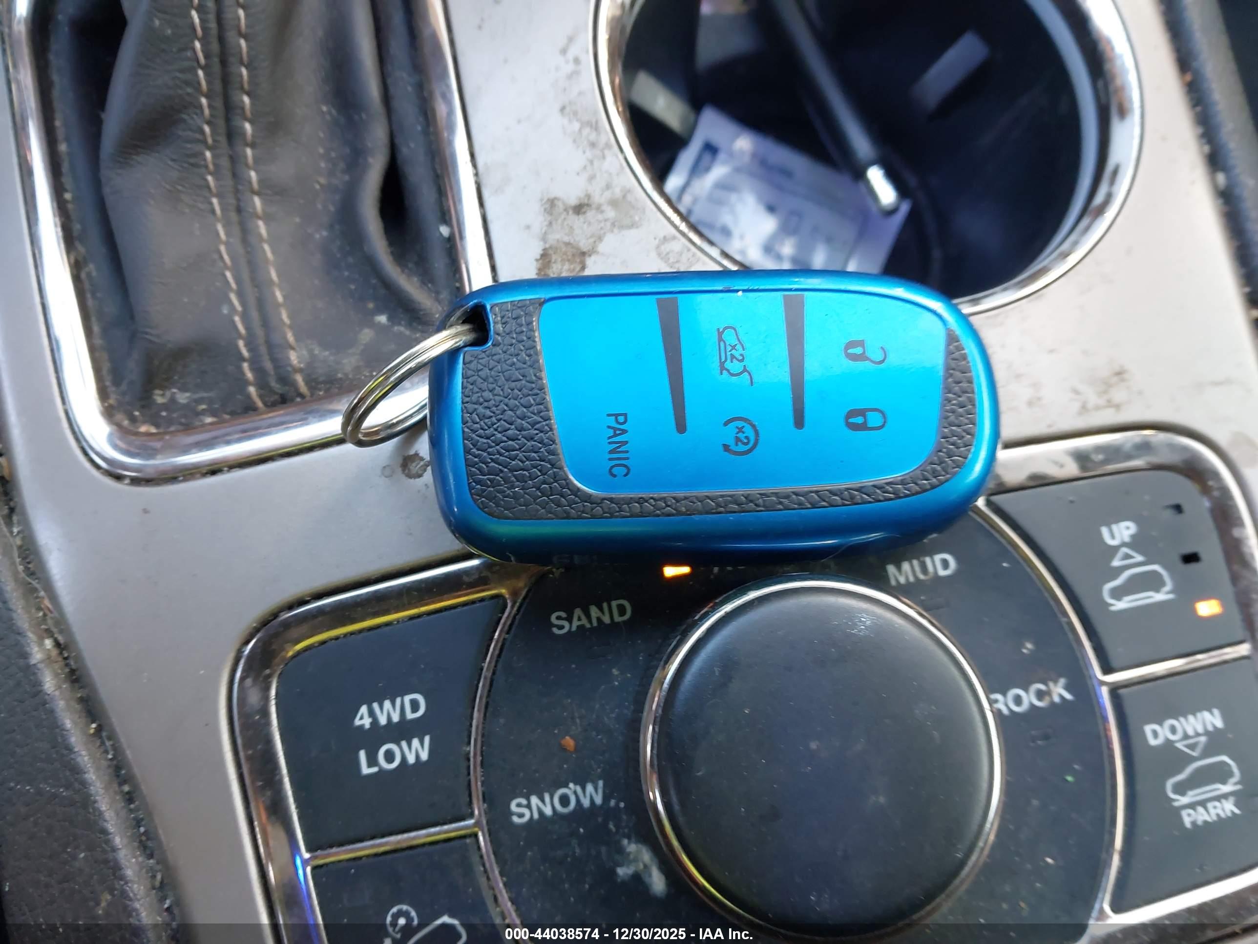 JEEP GRAND image 11