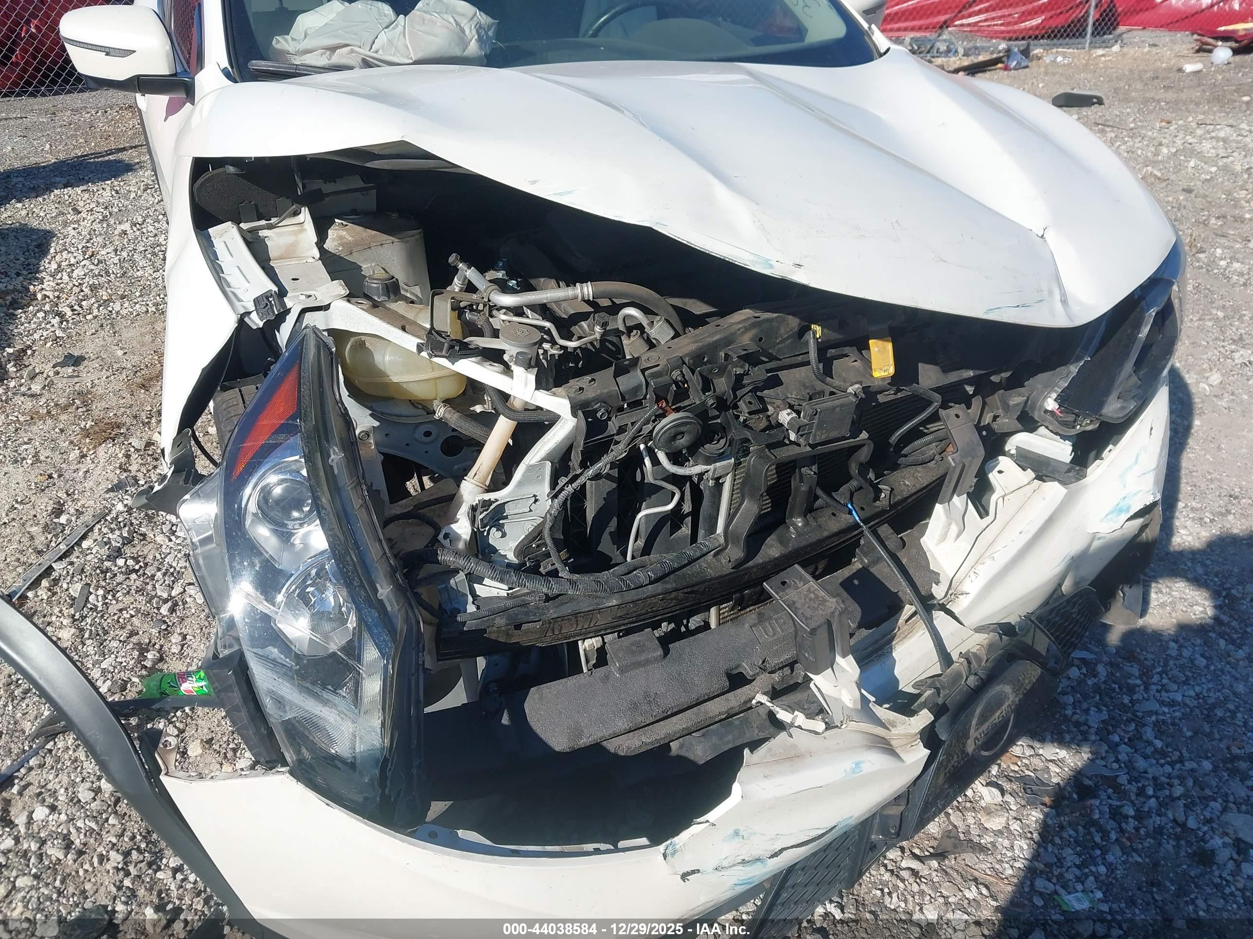 NISSAN ROGUE image 6
