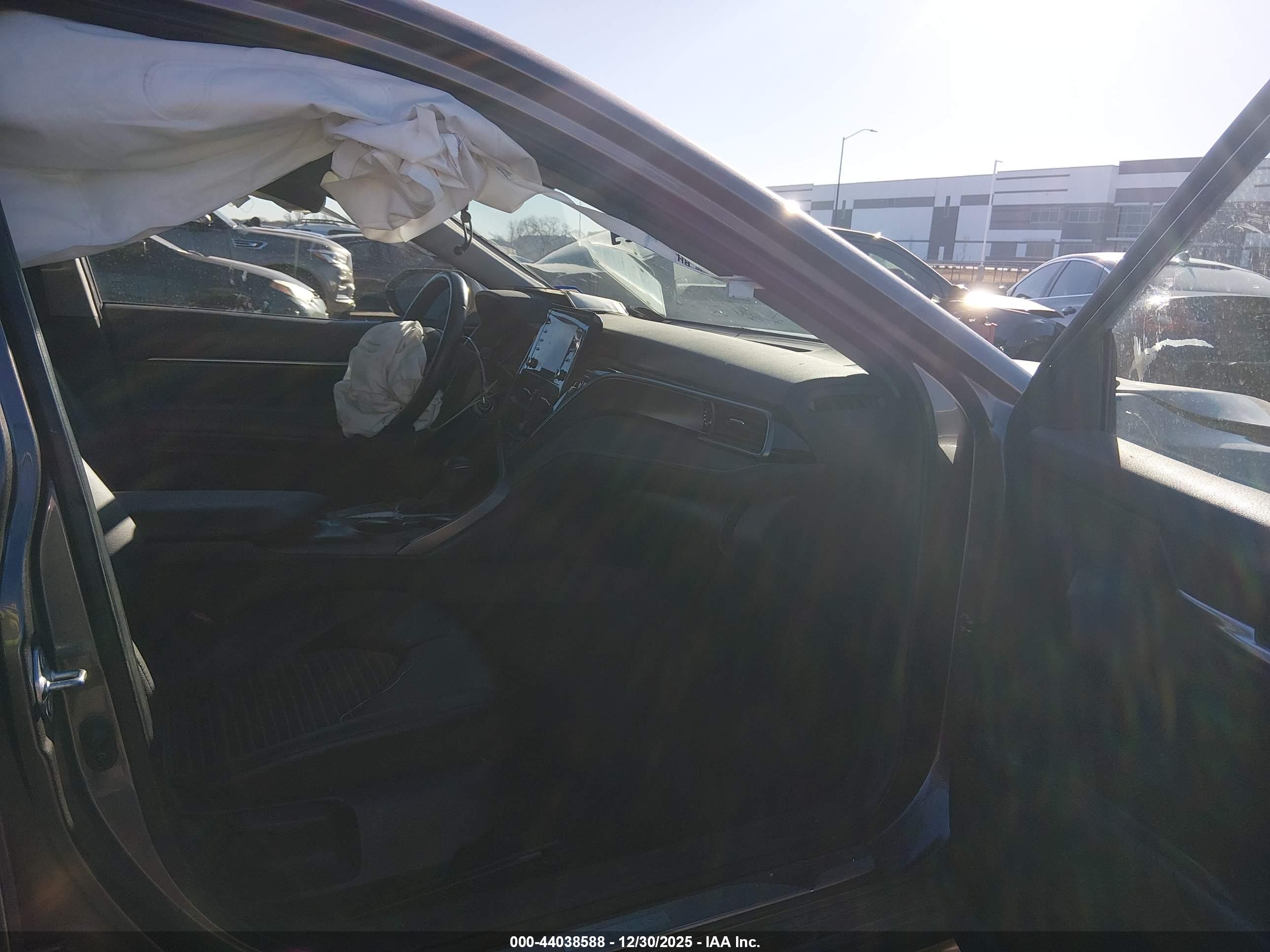 TOYOTA CAMRY image 5