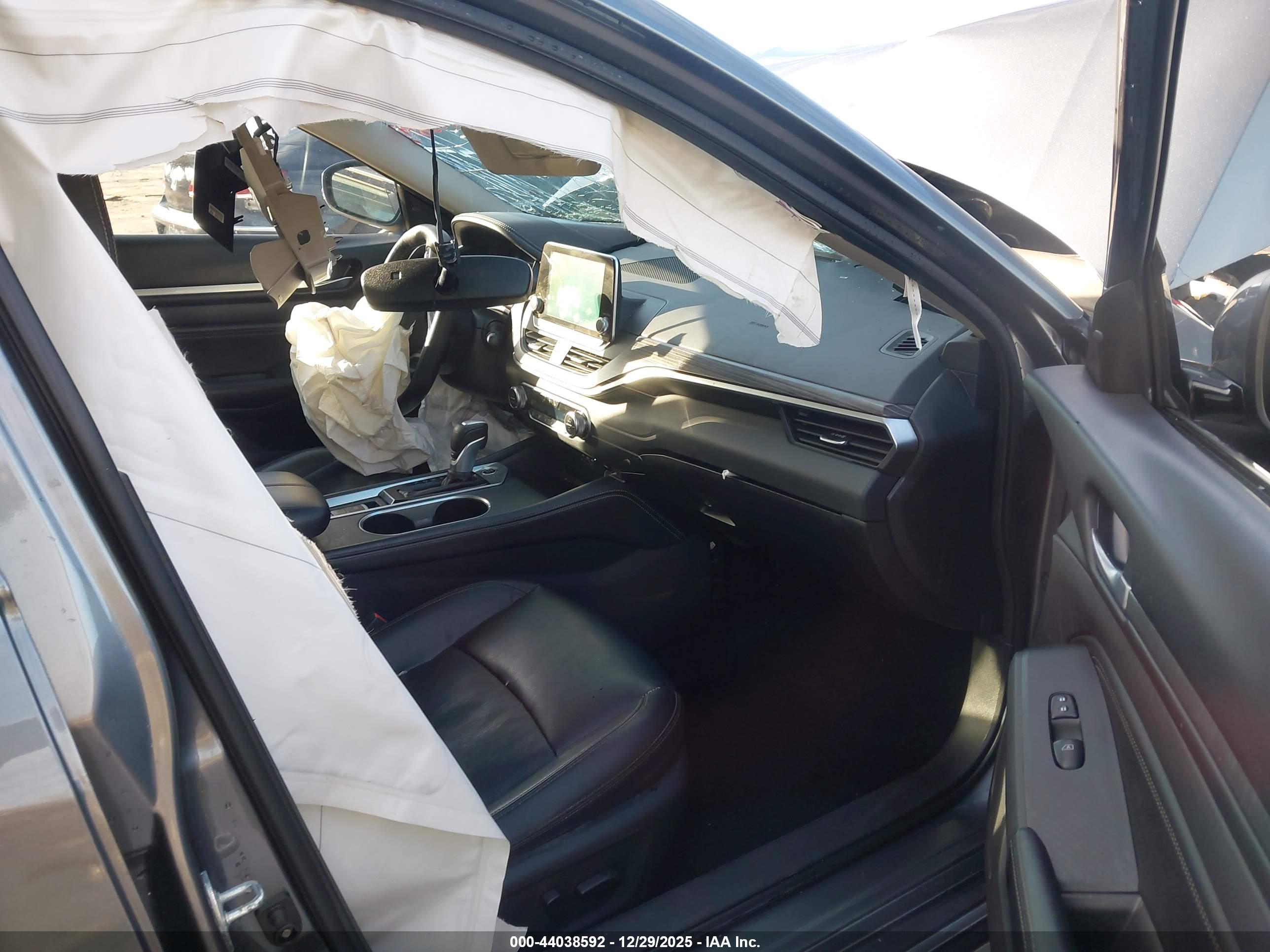 NISSAN ALTIMA image 5