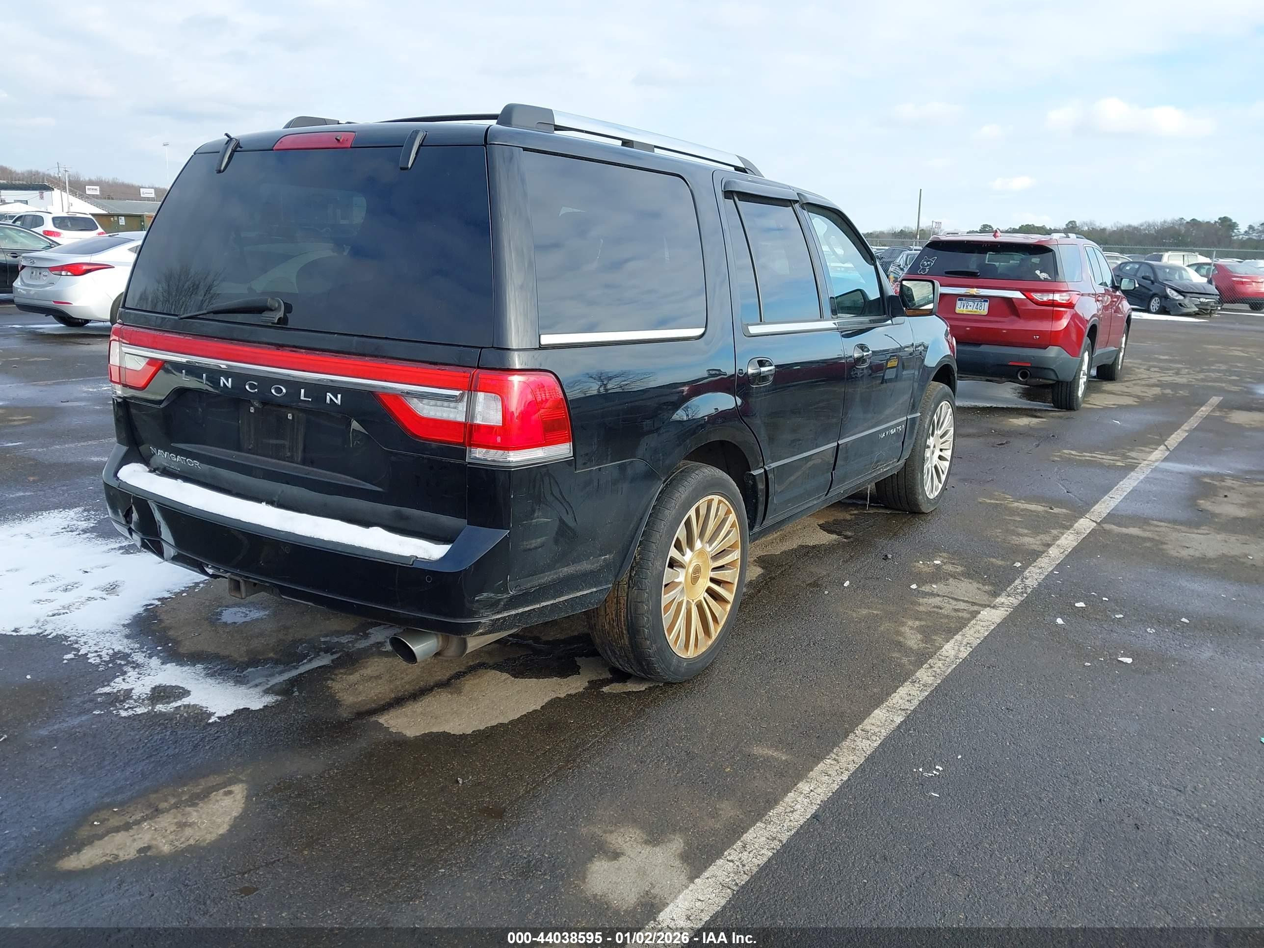 LINCOLN NAVIGATOR image 4