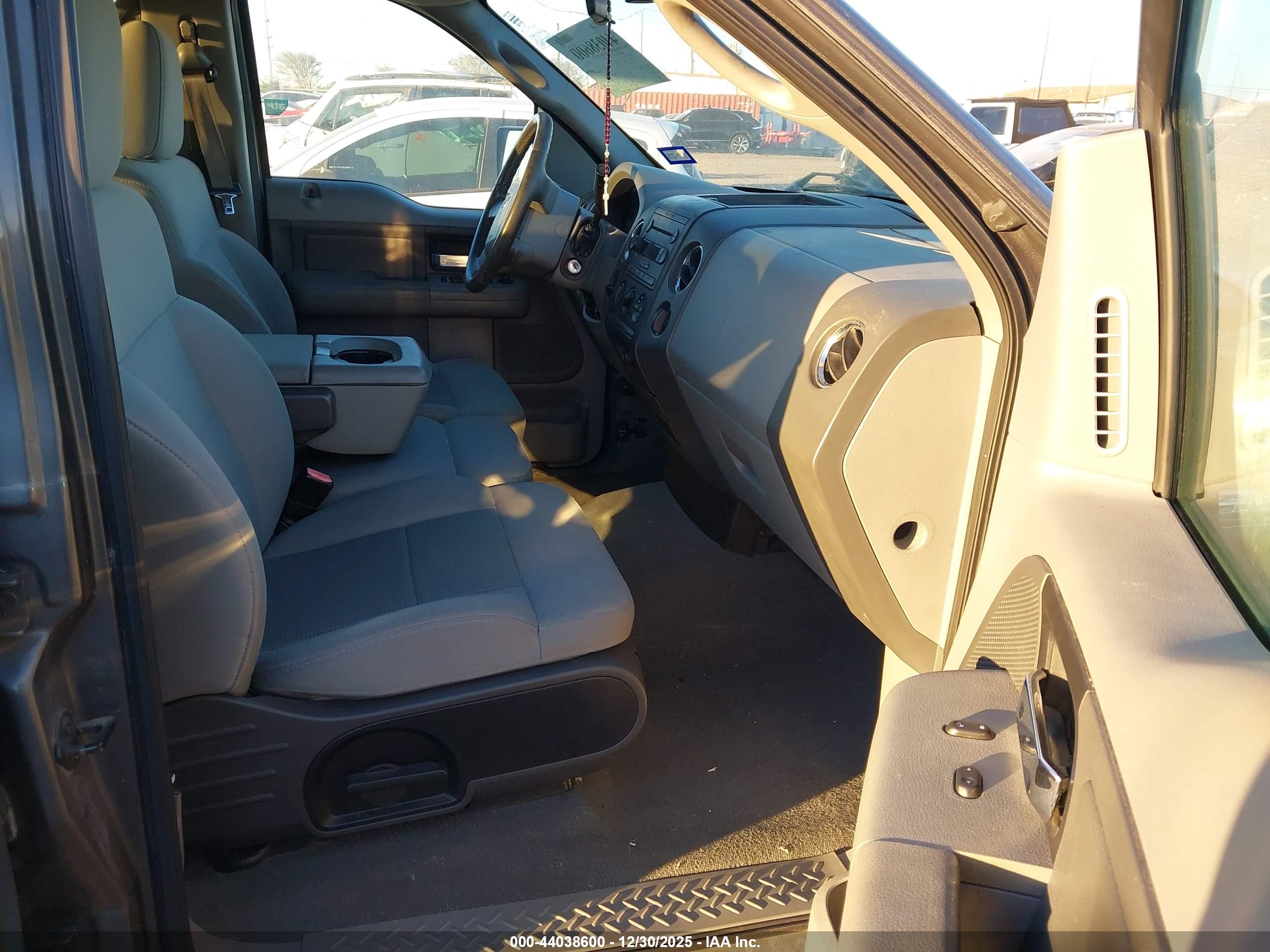 FORD F-150 image 5