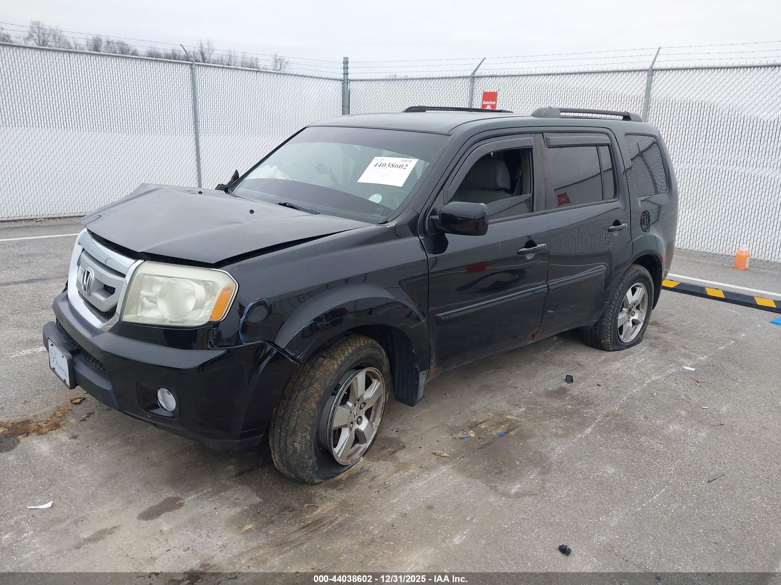 HONDA PILOT image 2