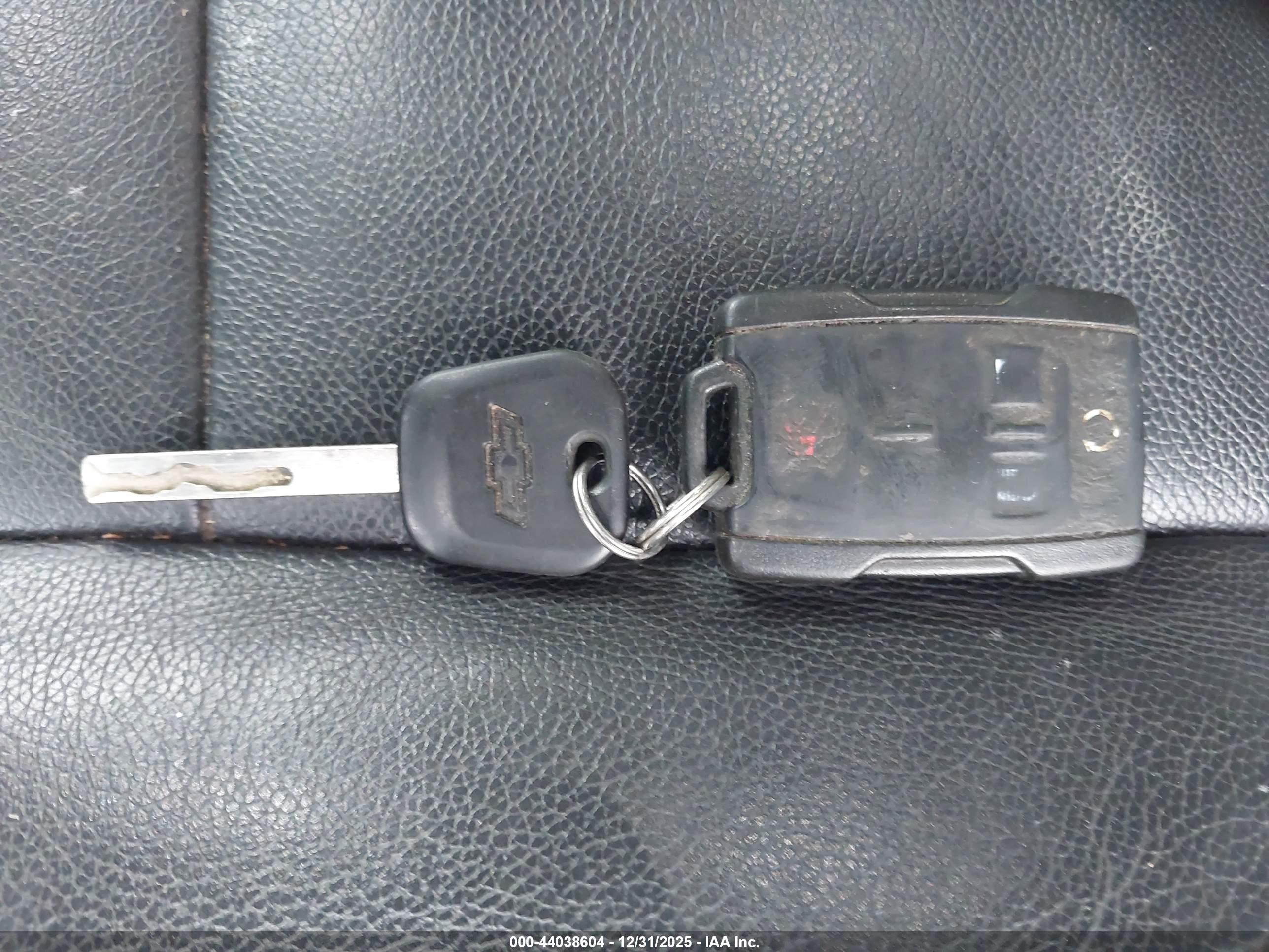 CHEVROLET SILVERADO image 11