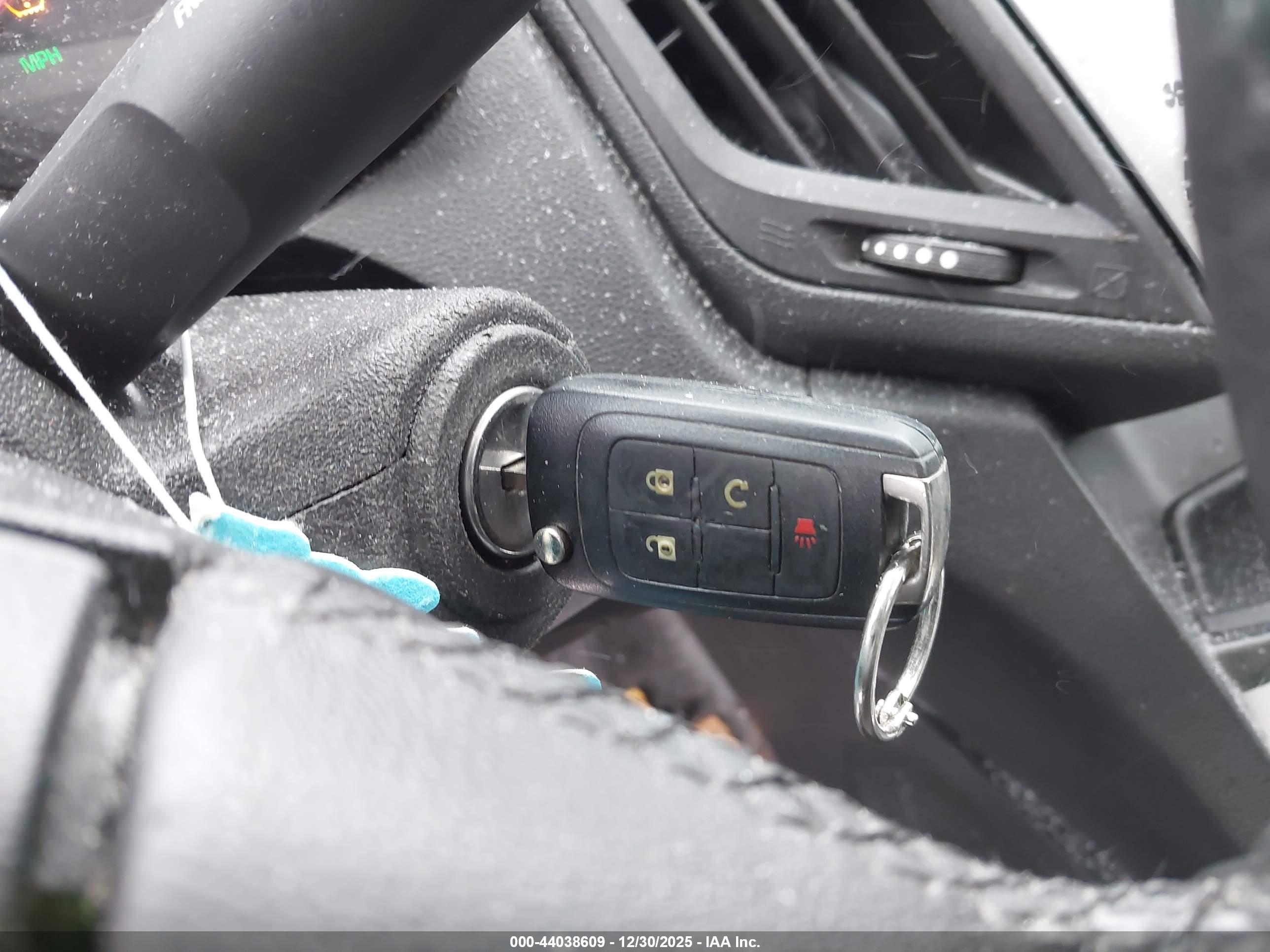 CHEVROLET EQUINOX image 11