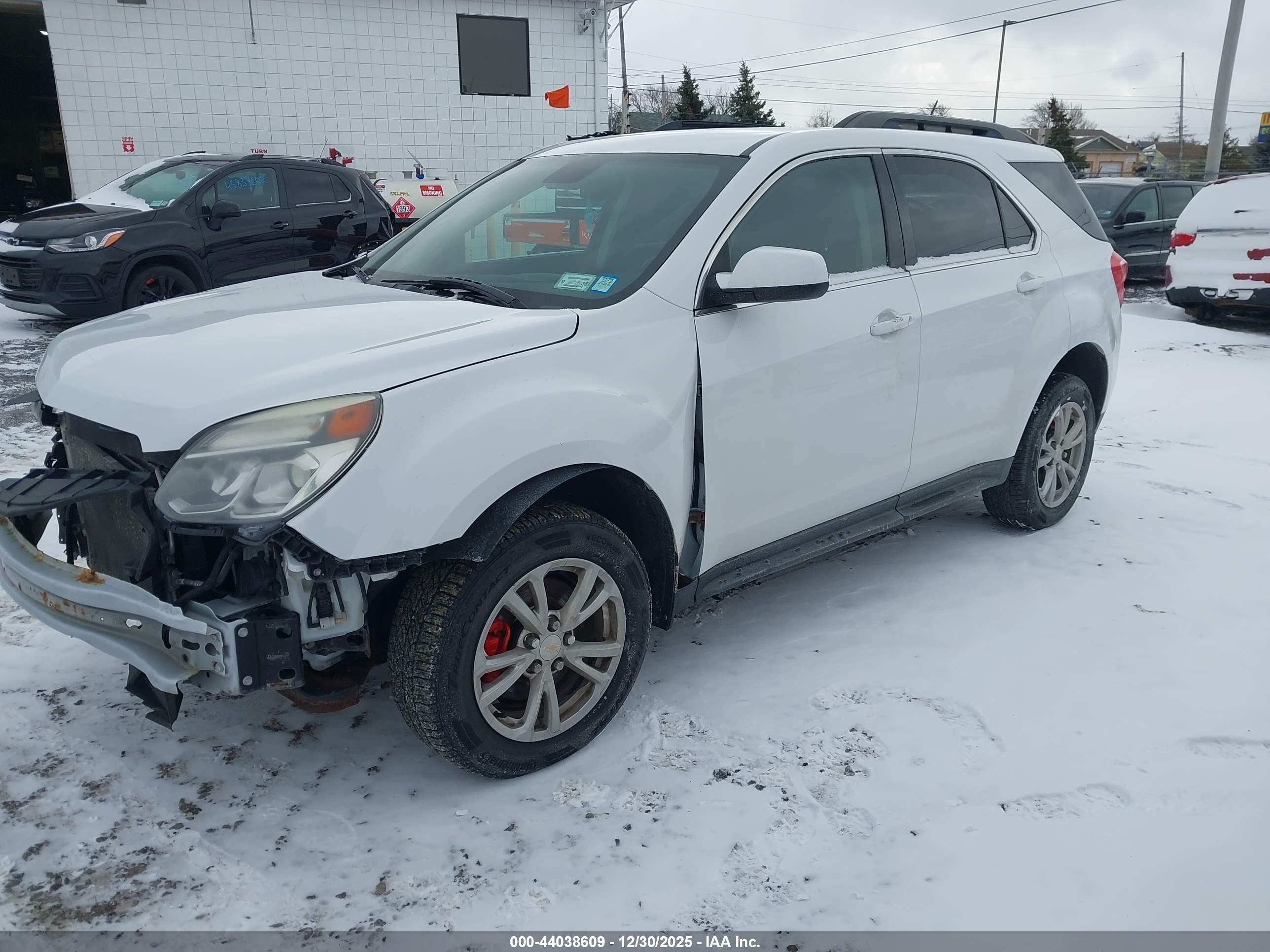 CHEVROLET EQUINOX image 2