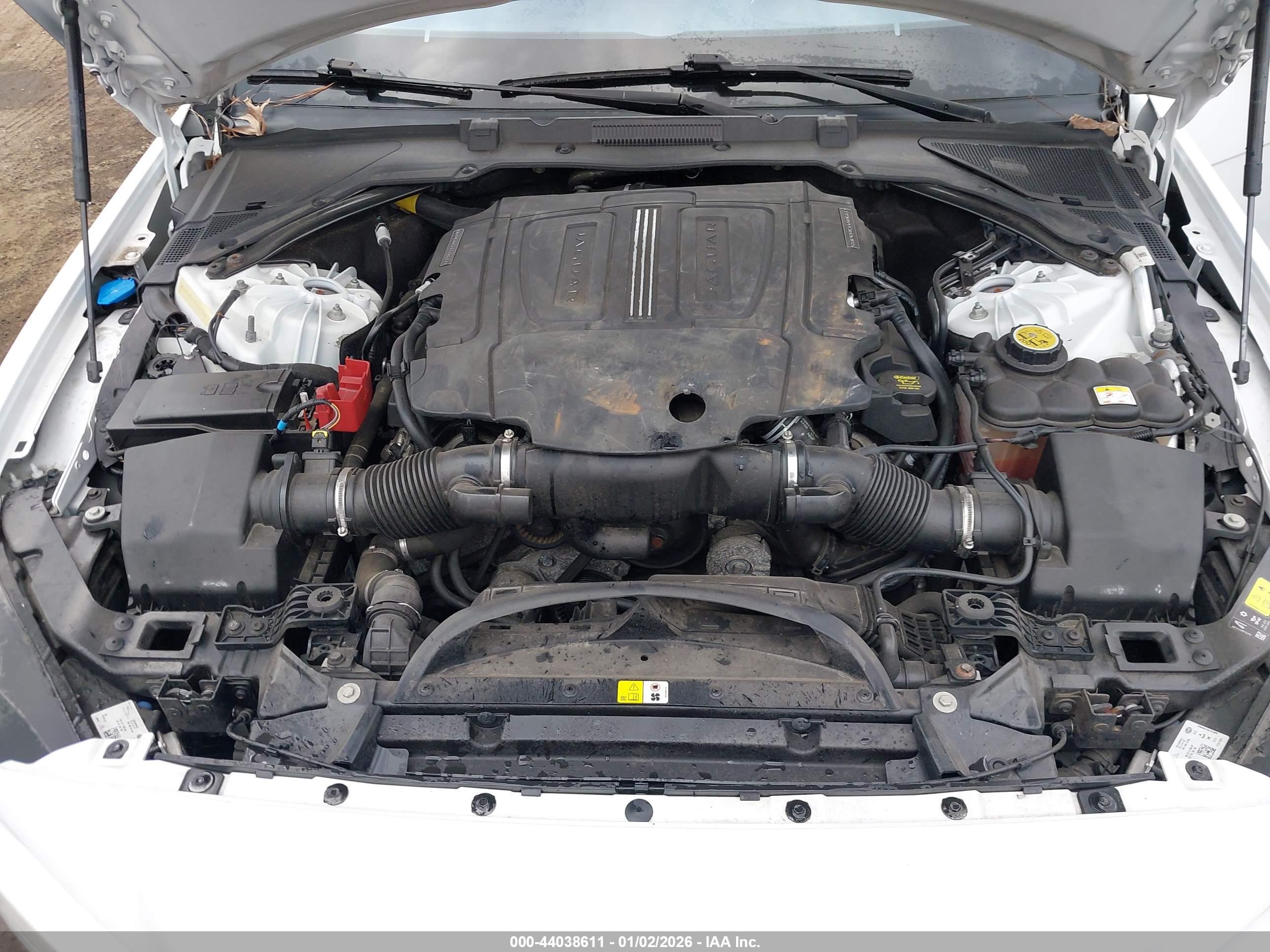 JAGUAR XE image 10
