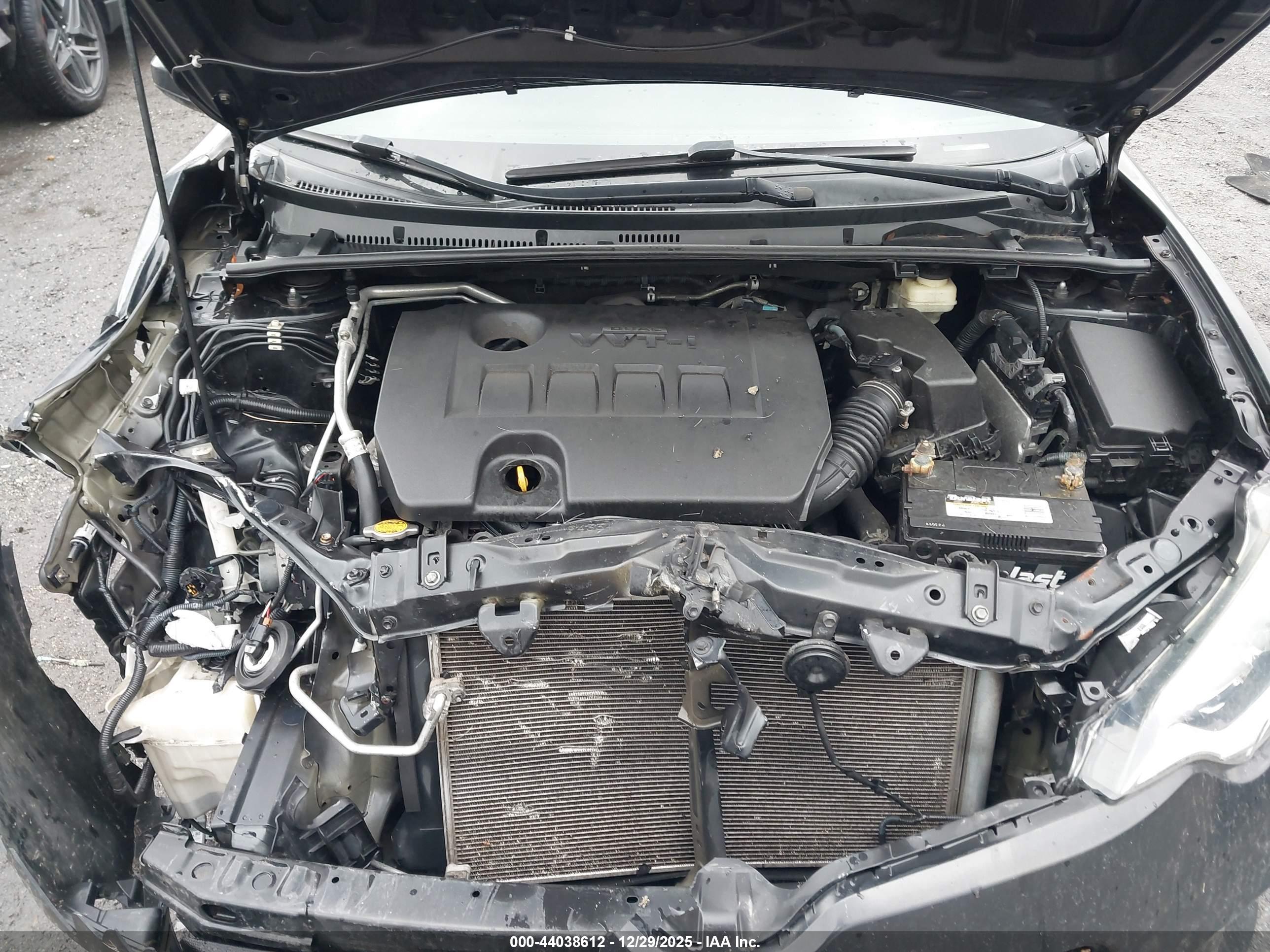 TOYOTA COROLLA image 10