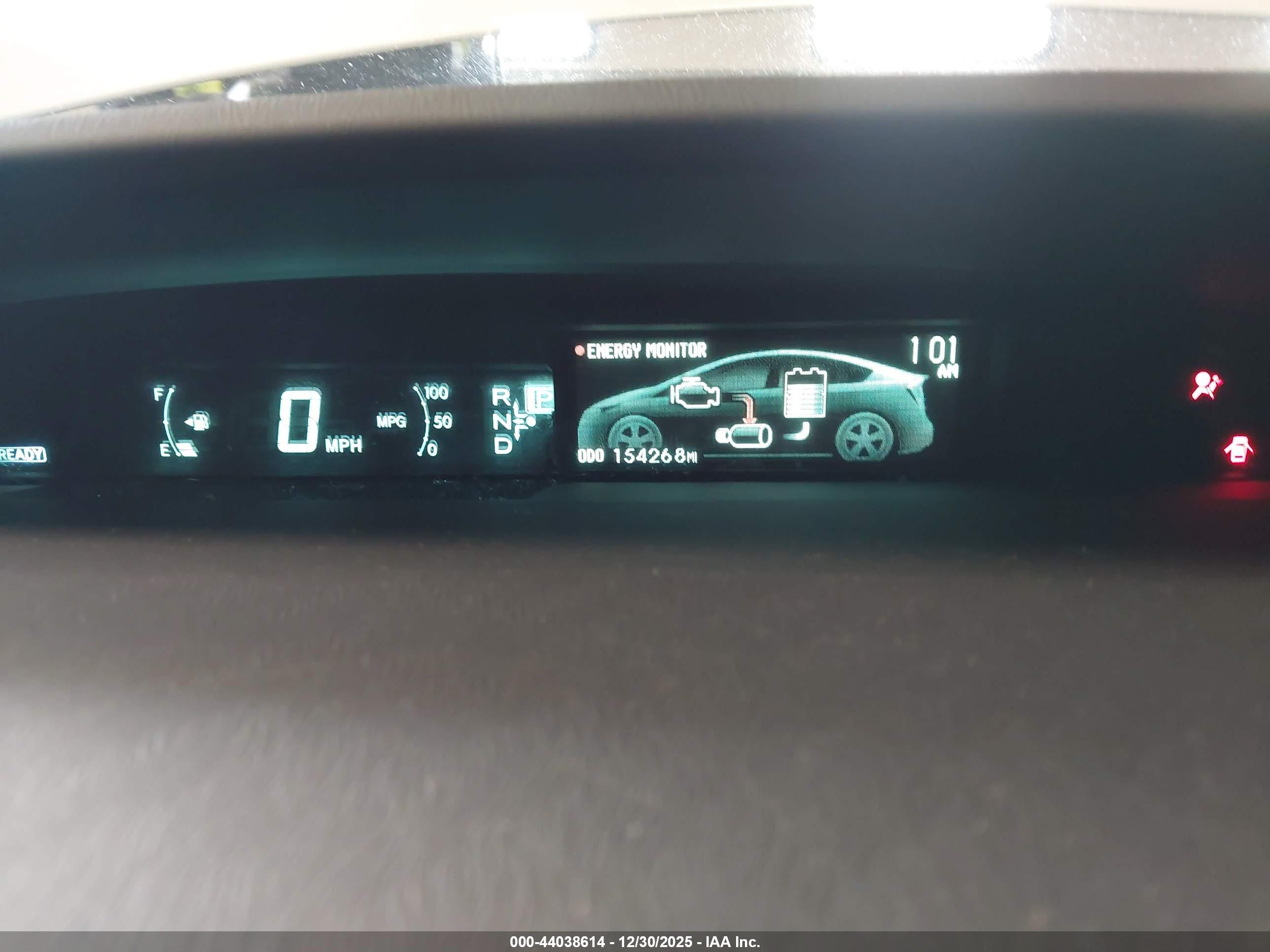 TOYOTA PRIUS image 7
