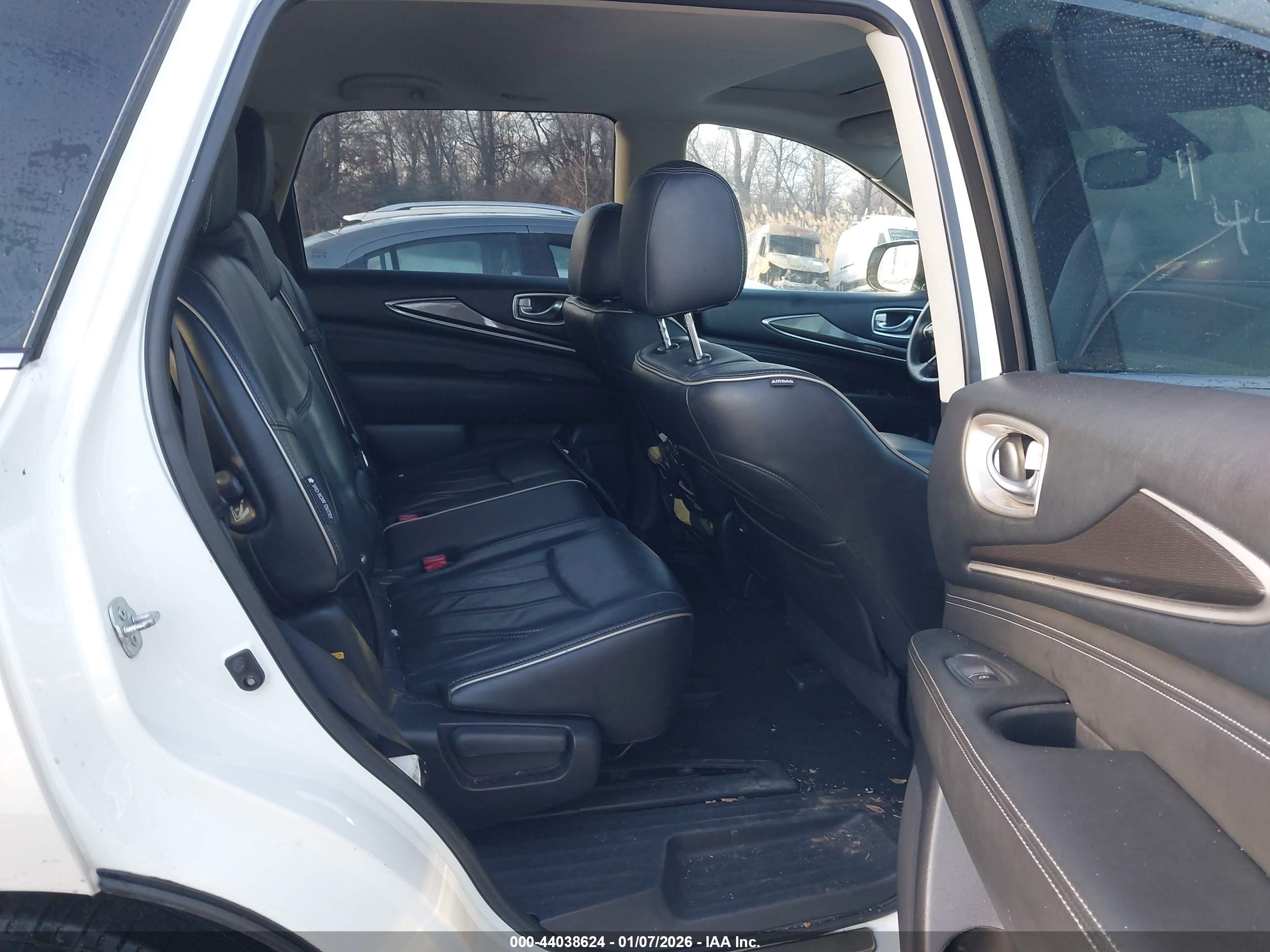 INFINITI QX60 image 8