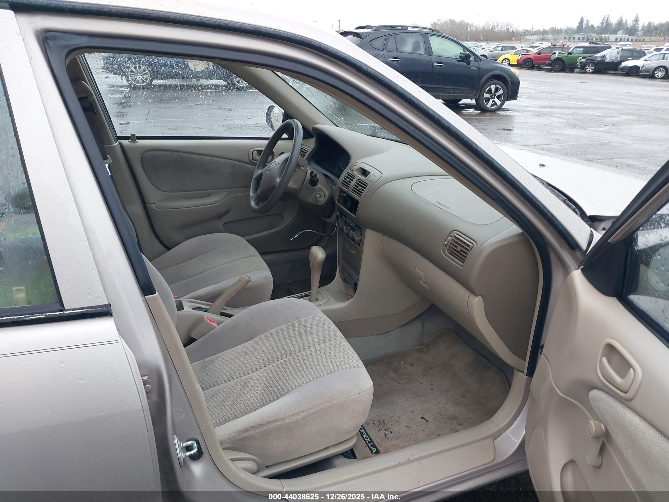 TOYOTA COROLLA image 5
