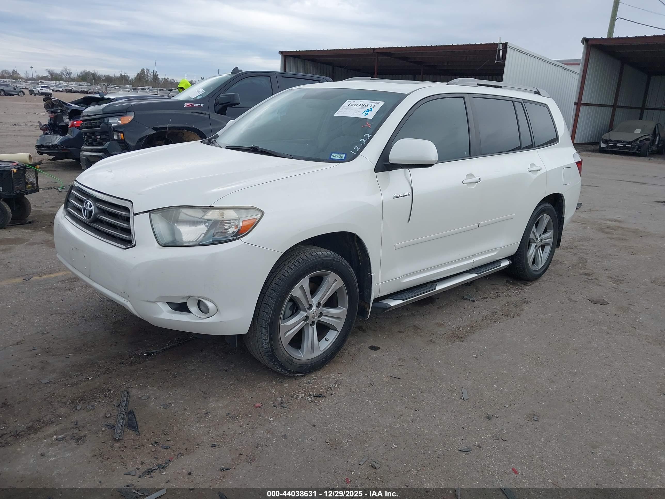 TOYOTA HIGHLANDER image 2