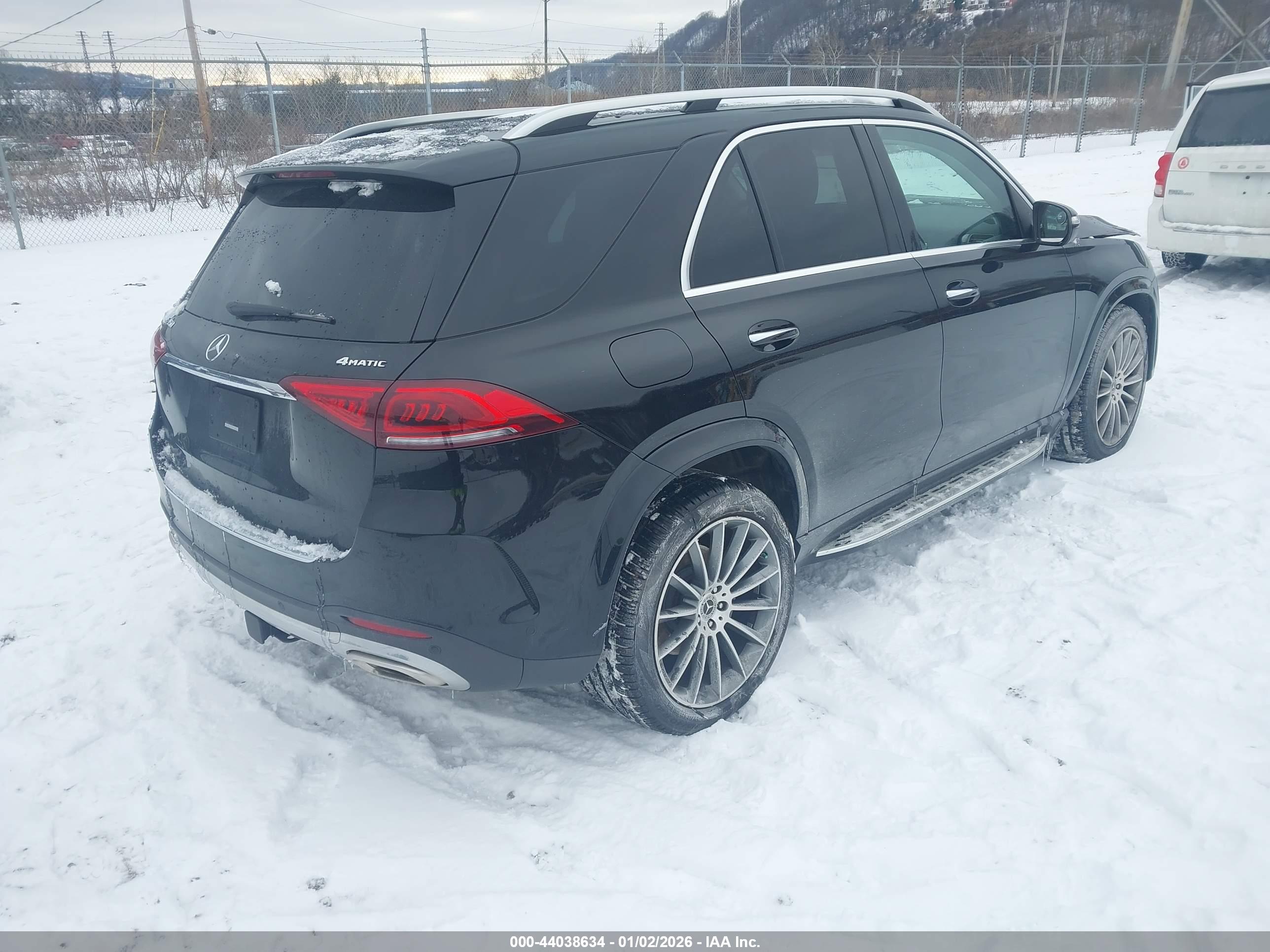 MERCEDES-BENZ GLE image 4