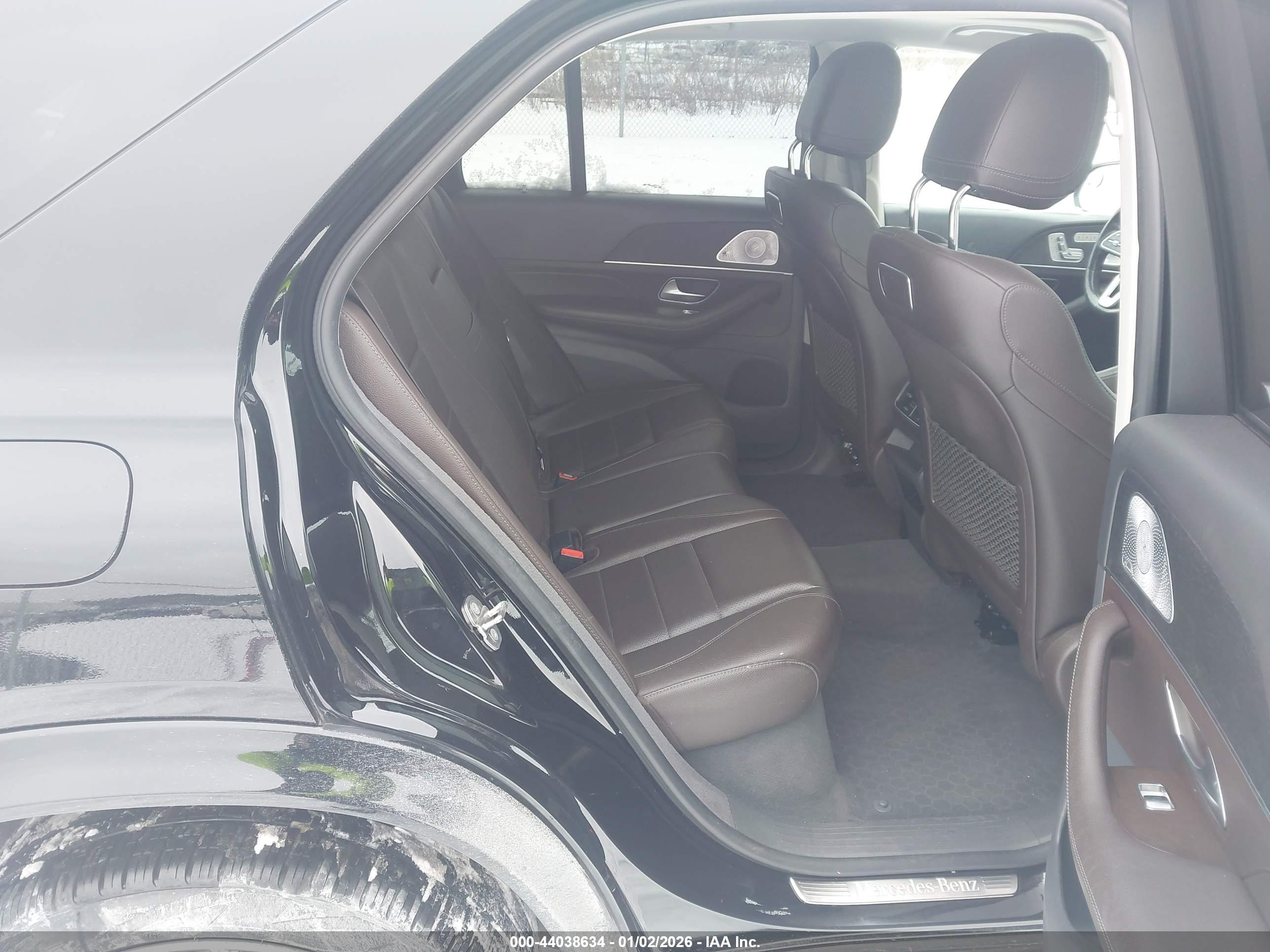MERCEDES-BENZ GLE image 8