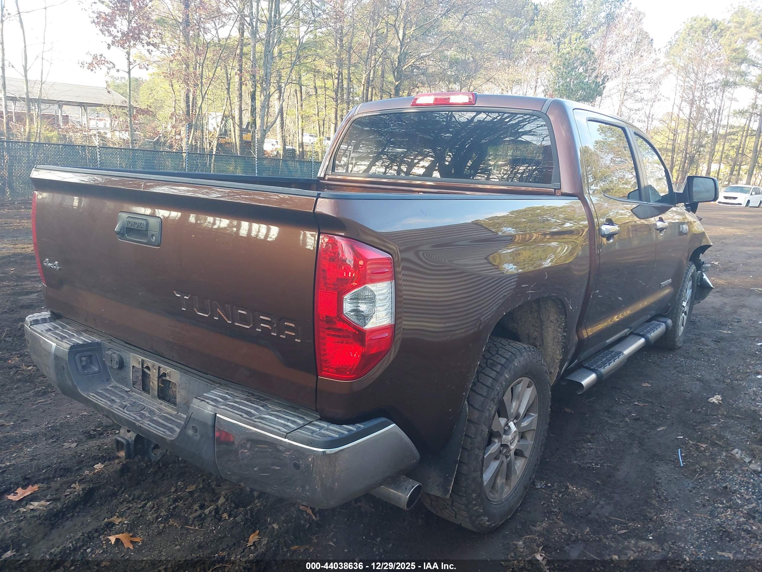 TOYOTA TUNDRA image 4