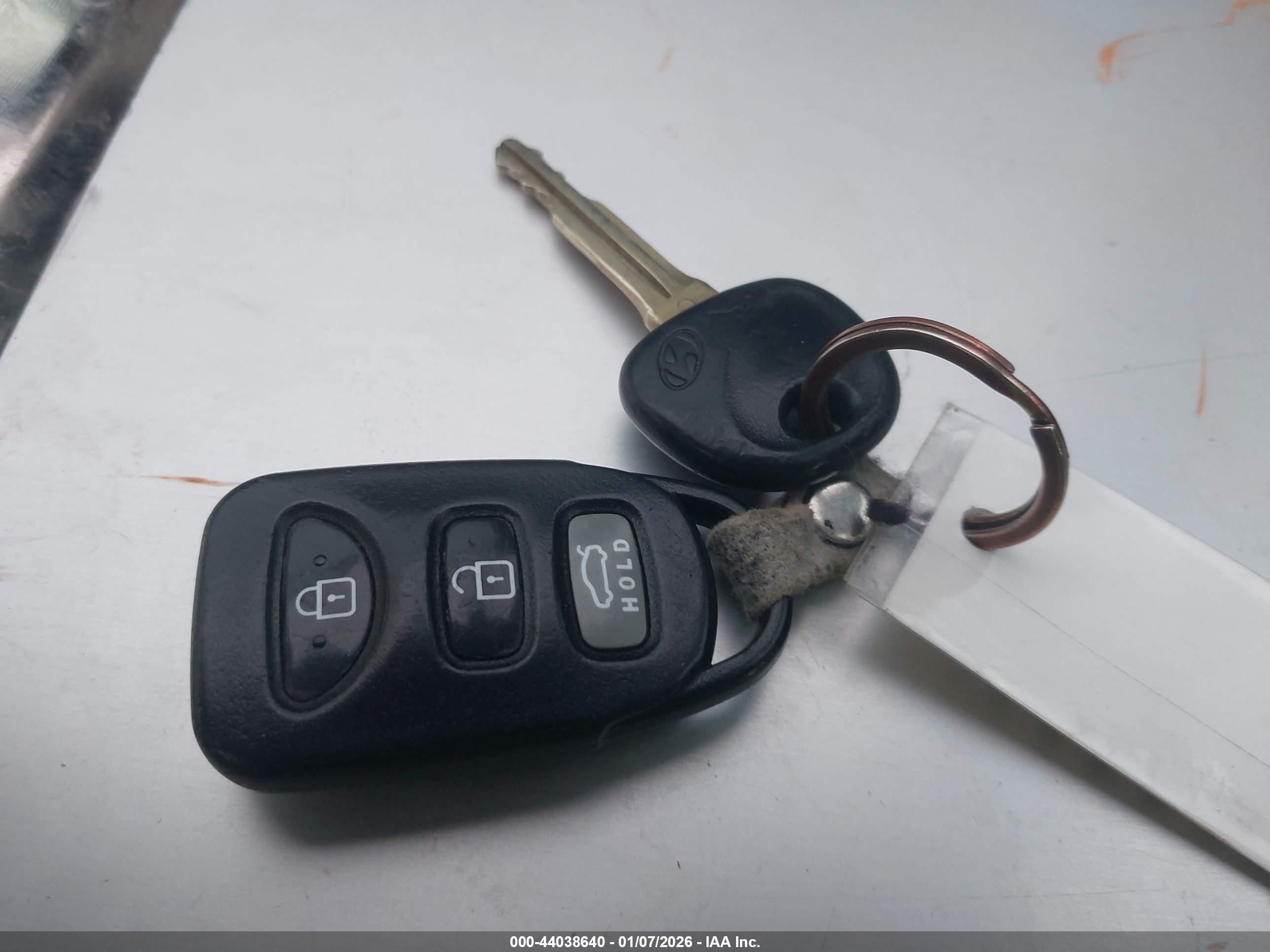 HYUNDAI ELANTRA image 11
