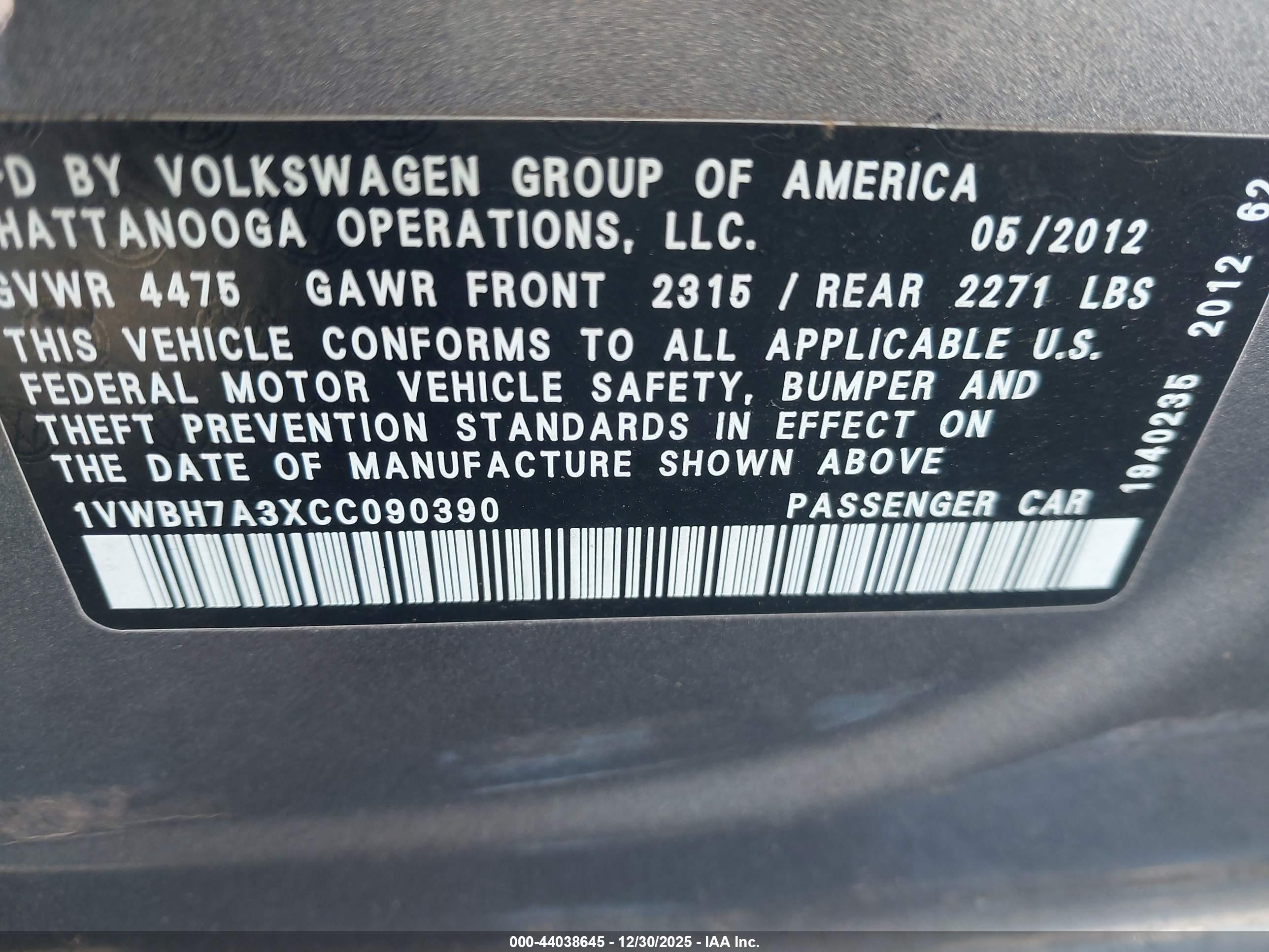 VOLKSWAGEN PASSAT image 9