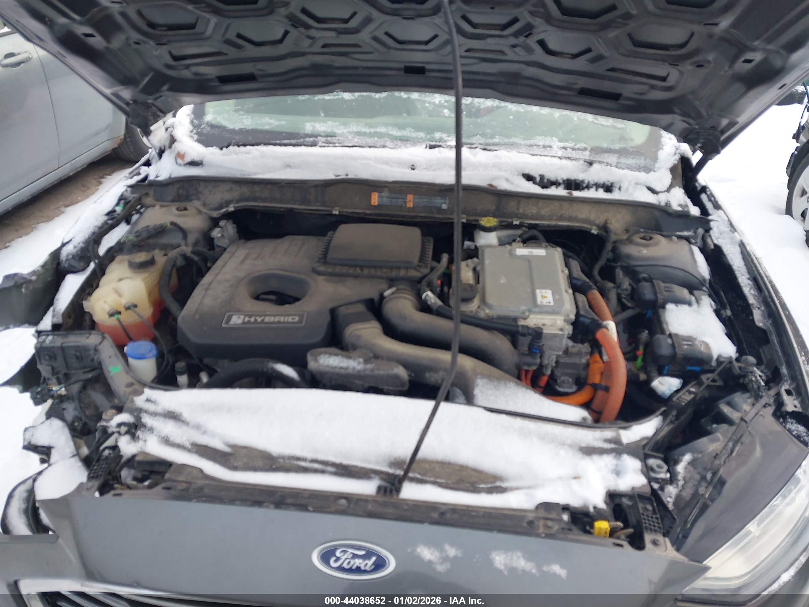 FORD FUSION image 10