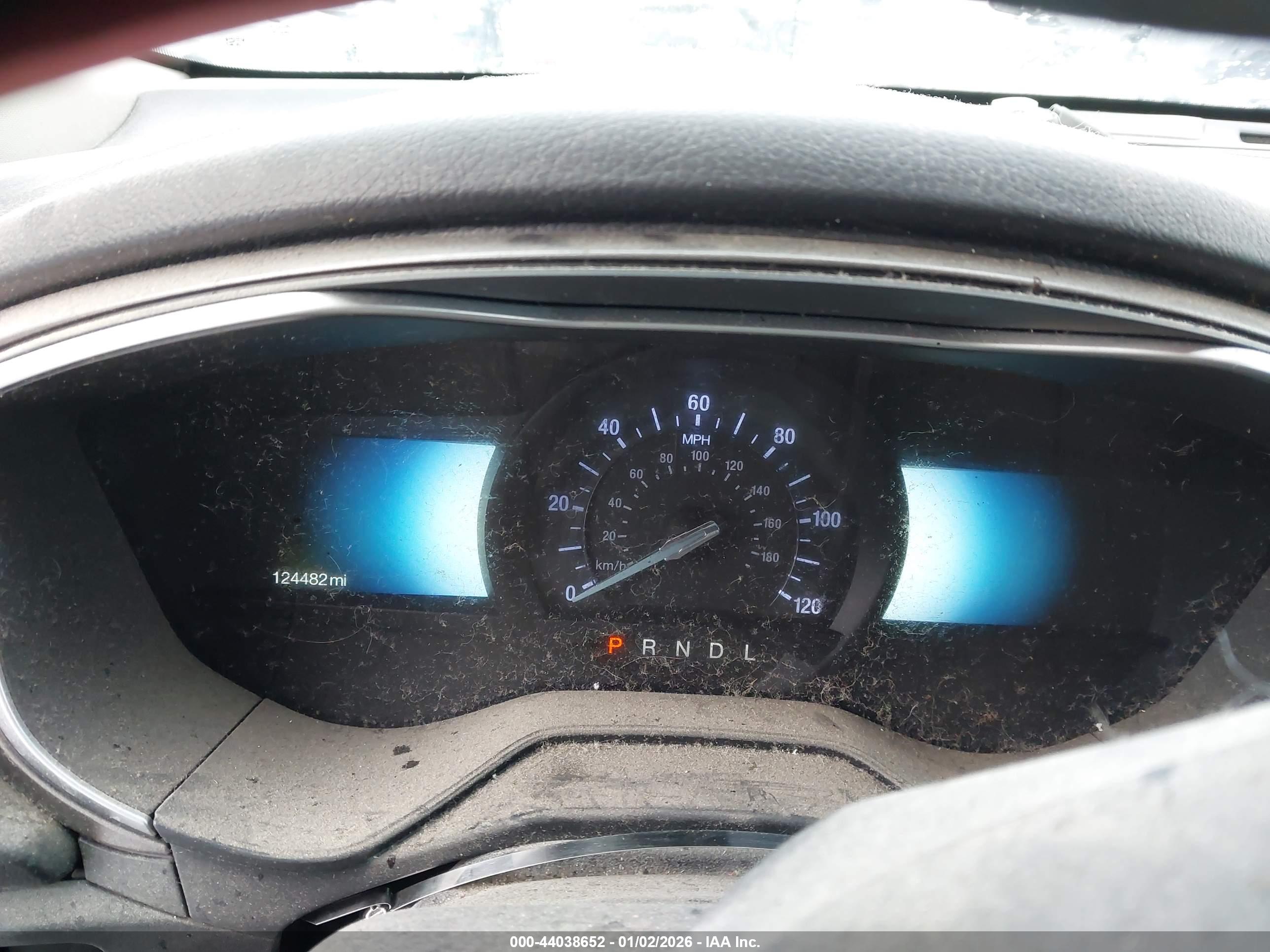 FORD FUSION image 7