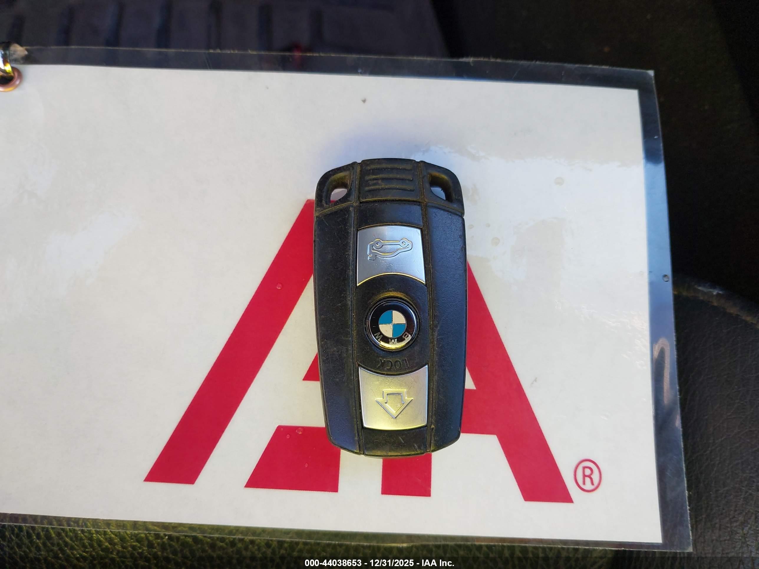 BMW 328I image 11