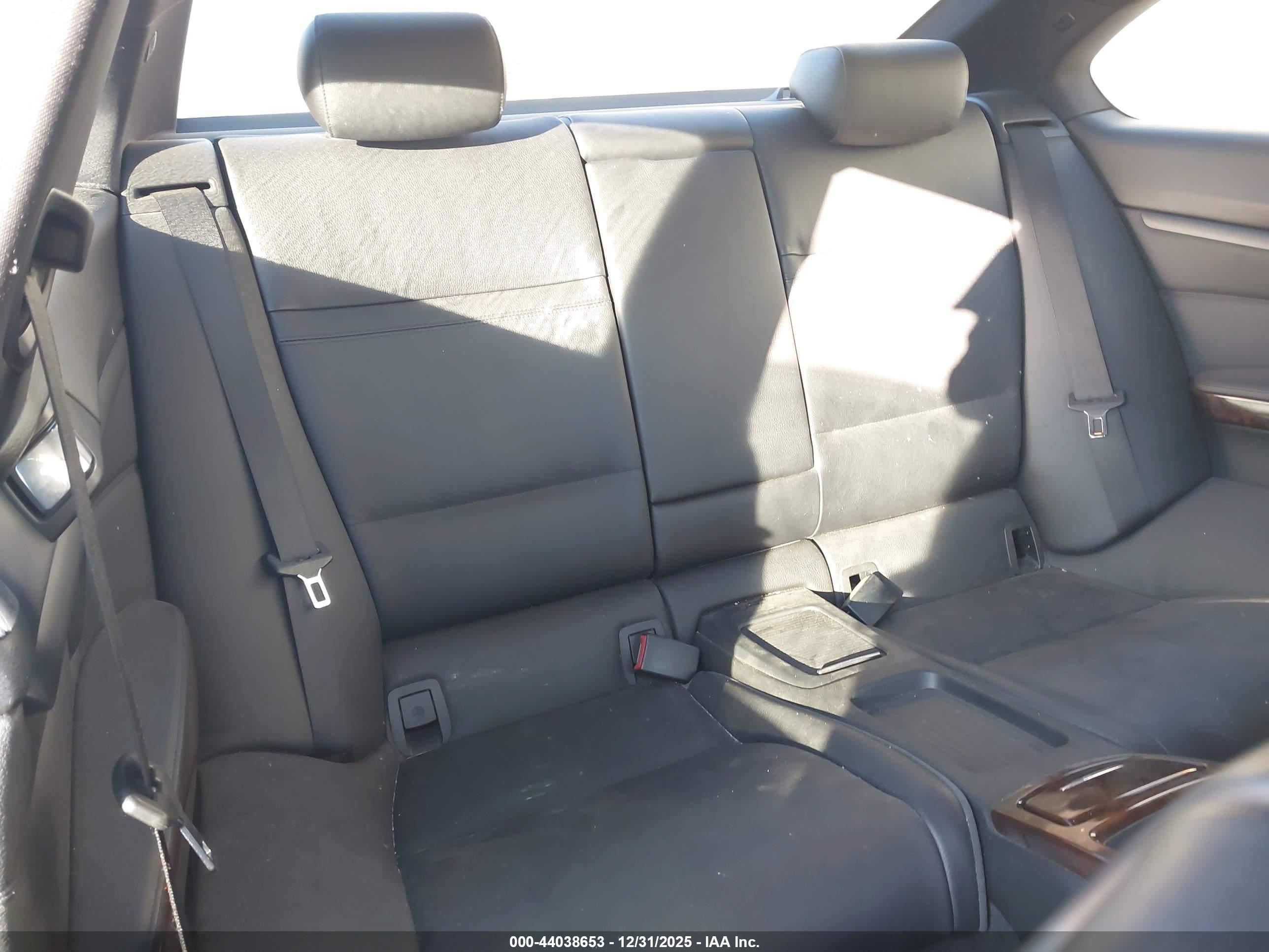 BMW 328I image 8
