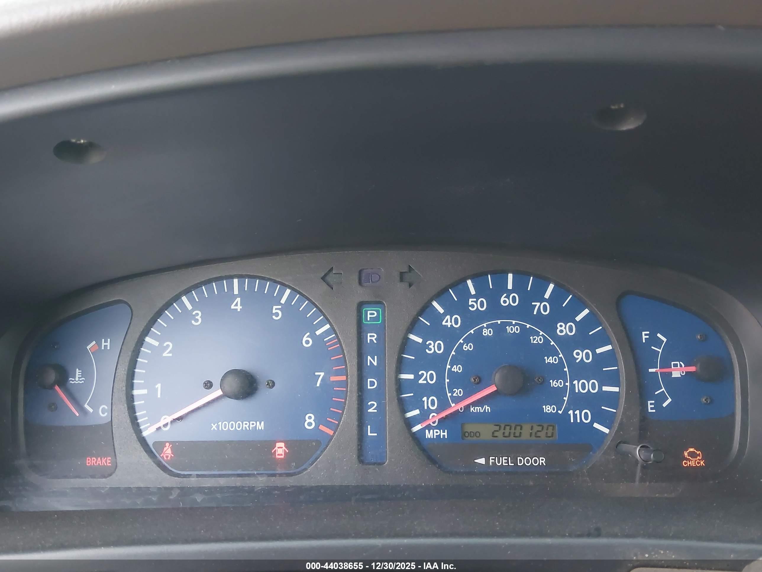 TOYOTA SIENNA image 7