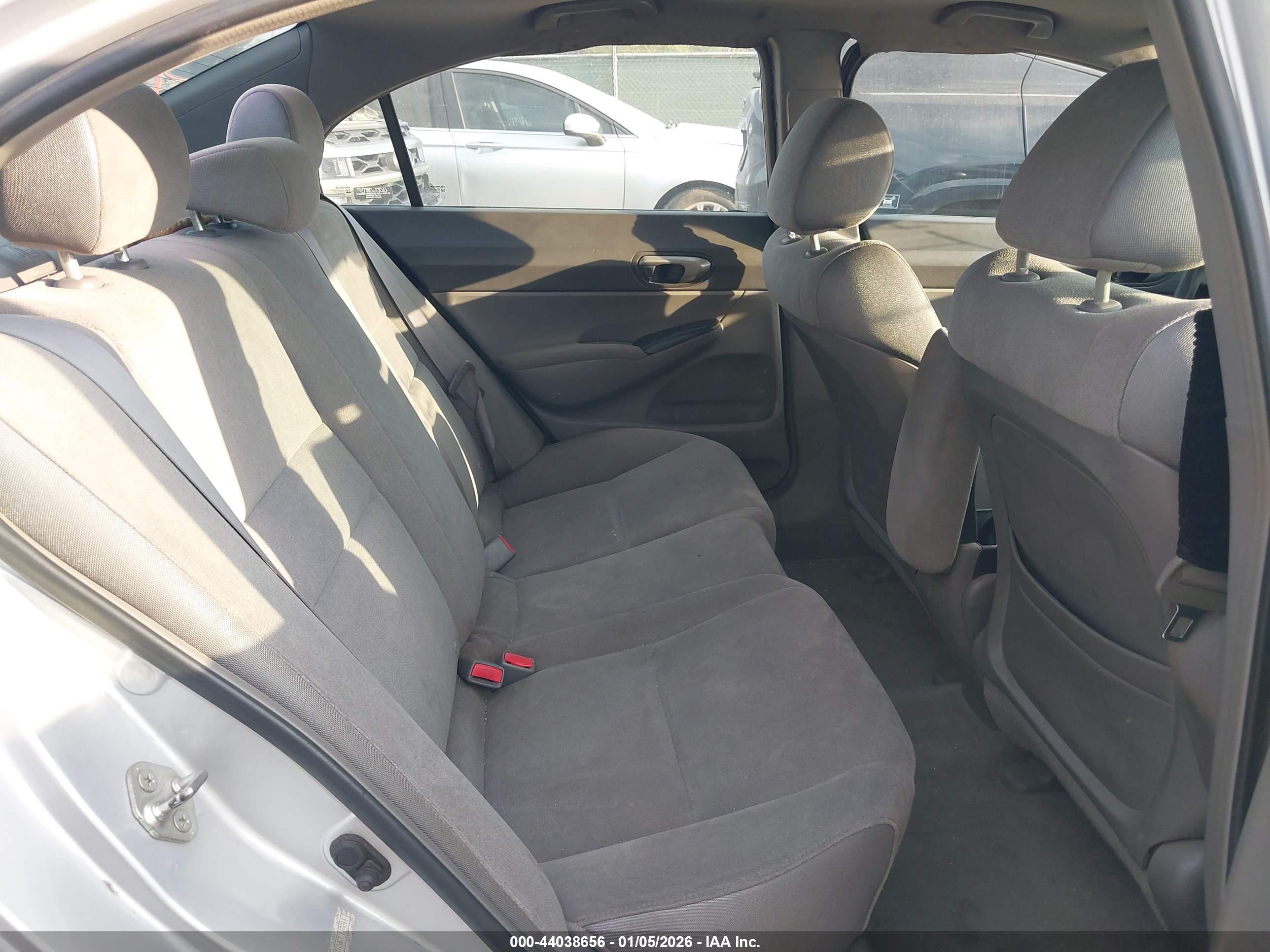 HONDA CIVIC image 8