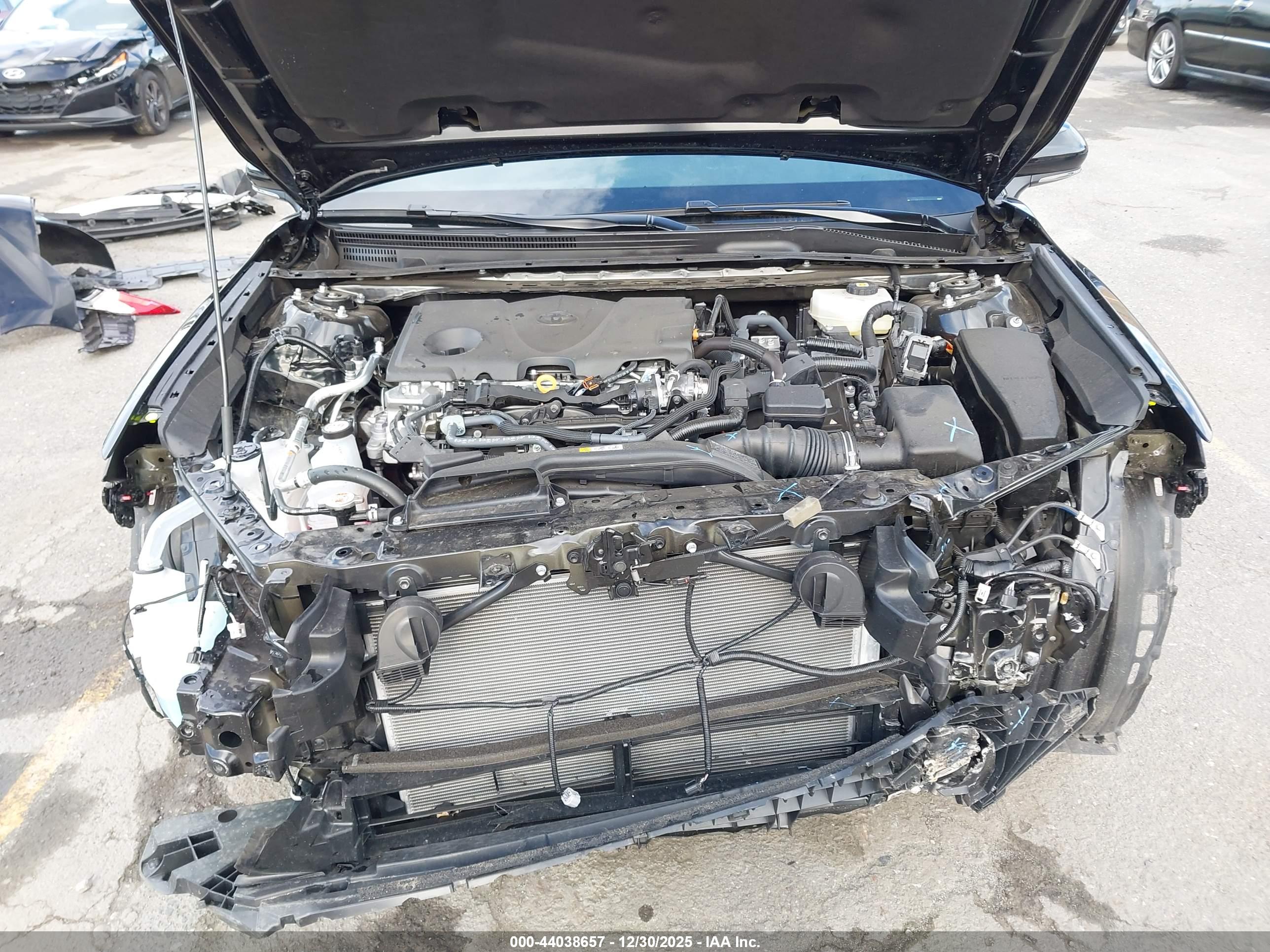 TOYOTA CAMRY image 10