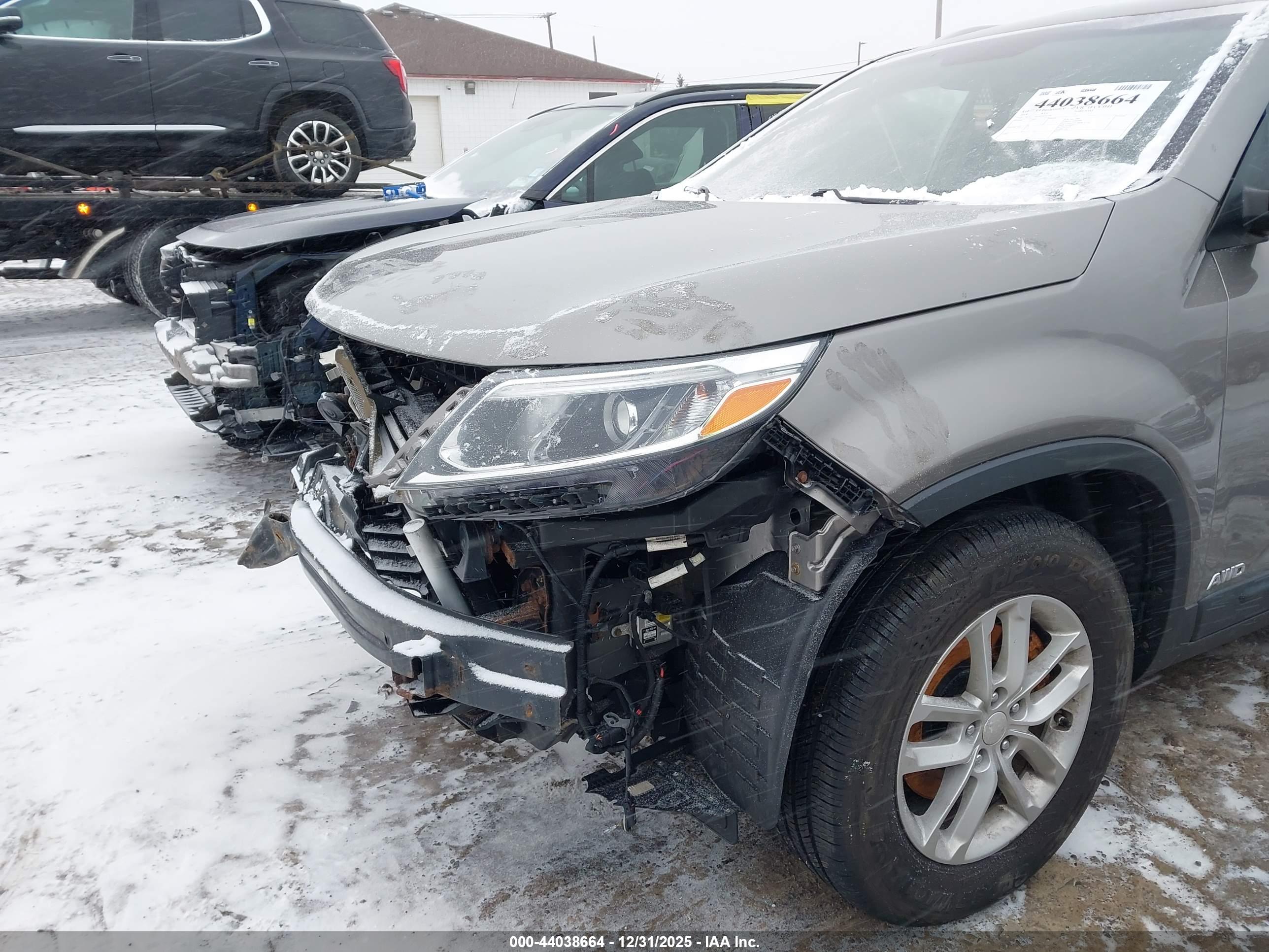 KIA SORENTO image 6