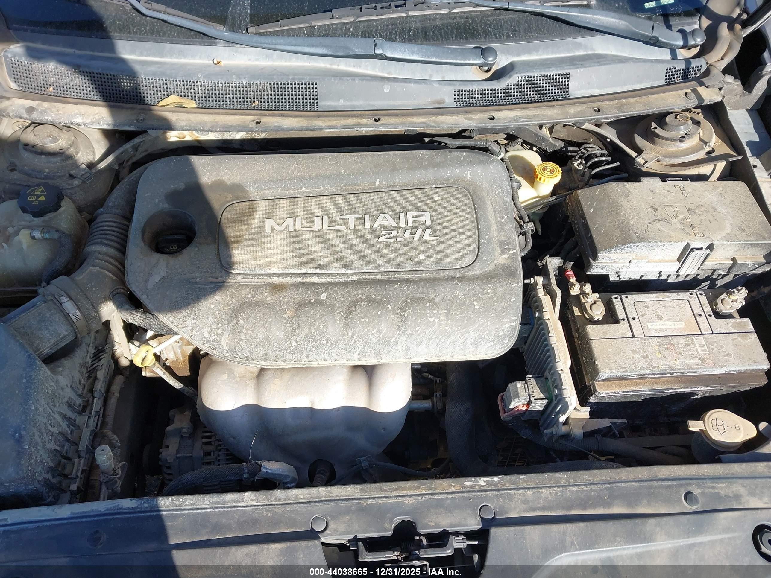 CHRYSLER 200 image 10