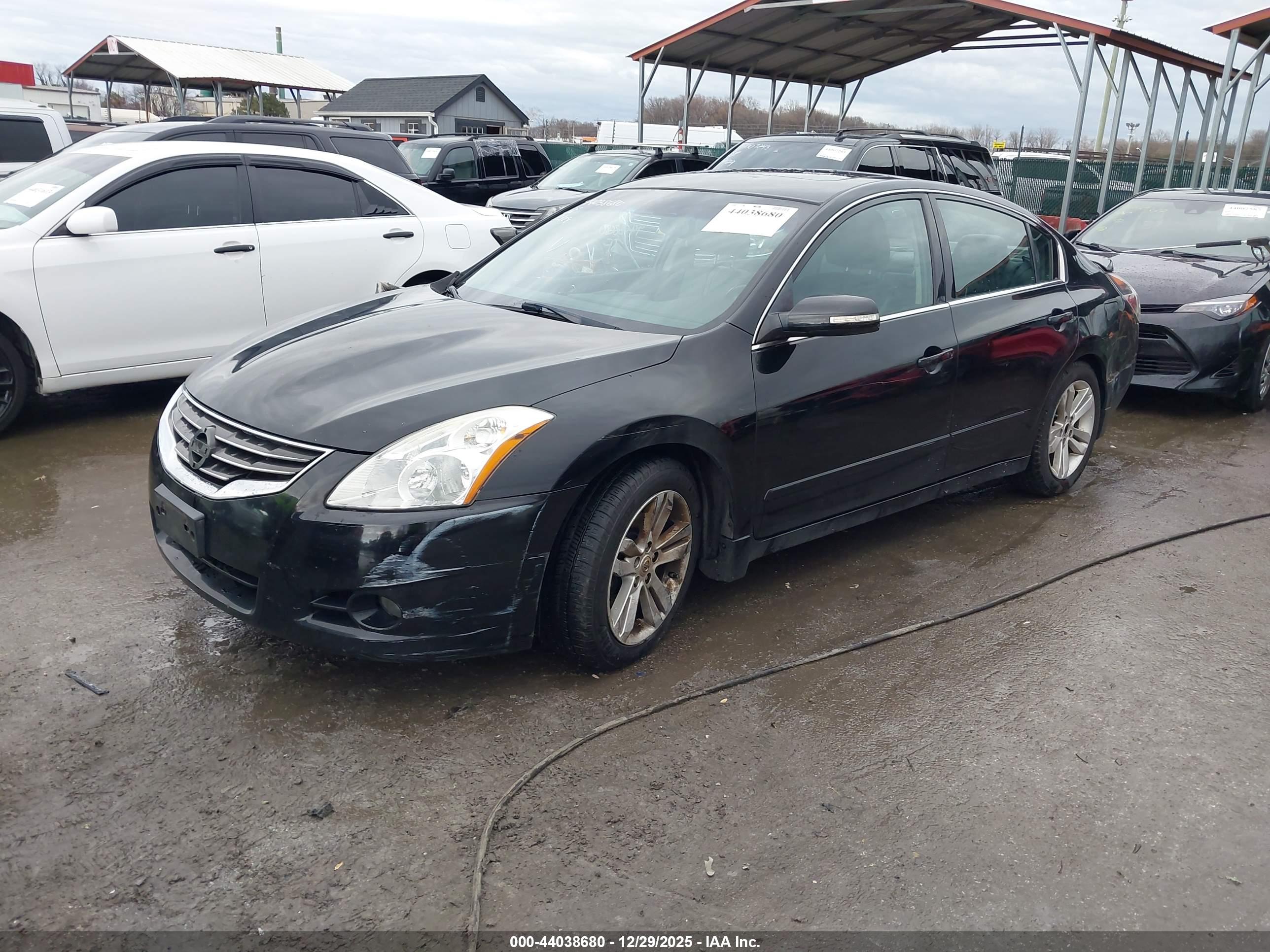 NISSAN ALTIMA image 2
