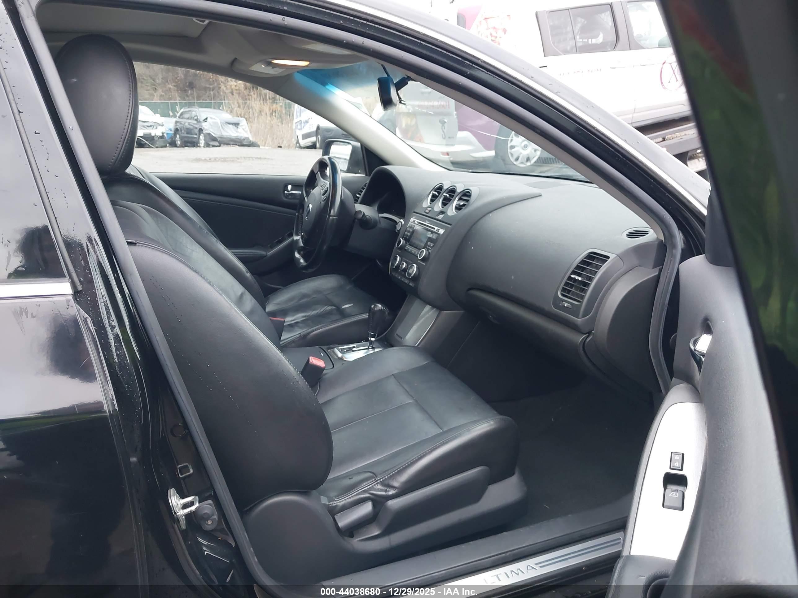 NISSAN ALTIMA image 5