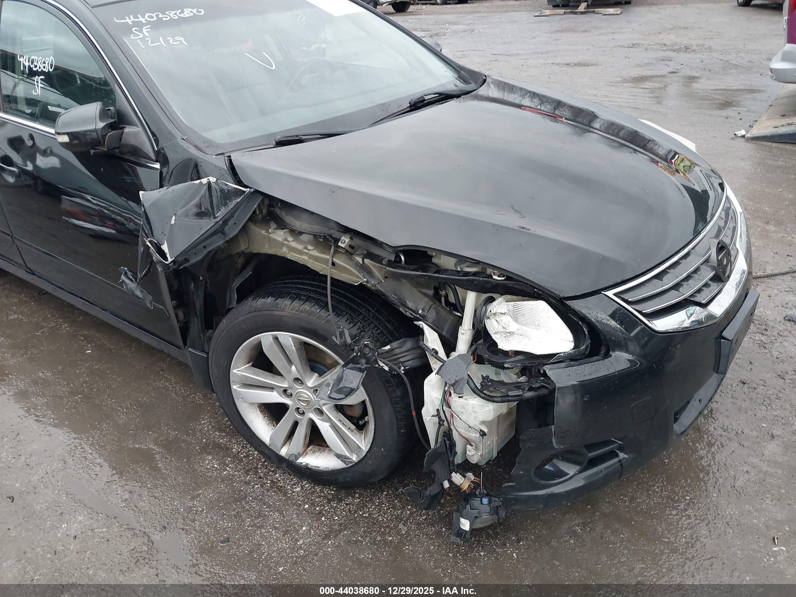 NISSAN ALTIMA image 6