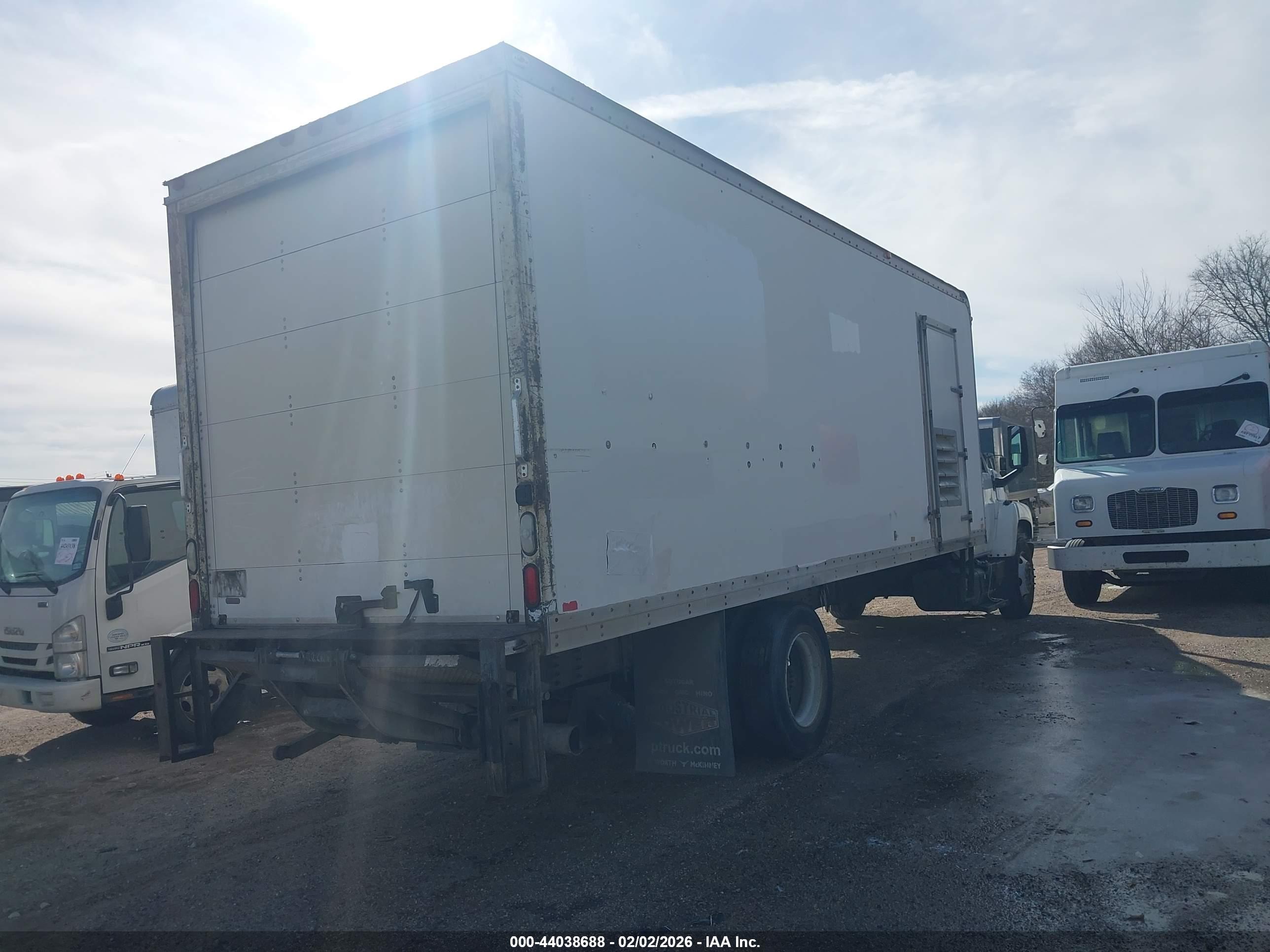 GMC C7500 image 4