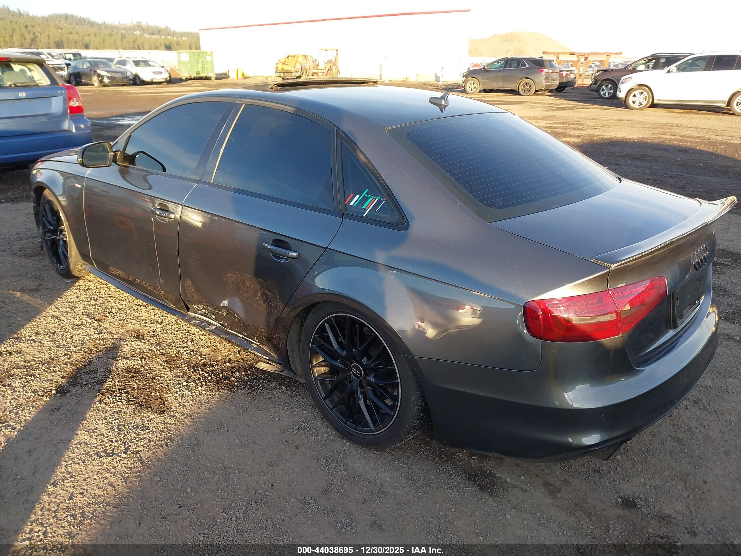 AUDI A4 image 3