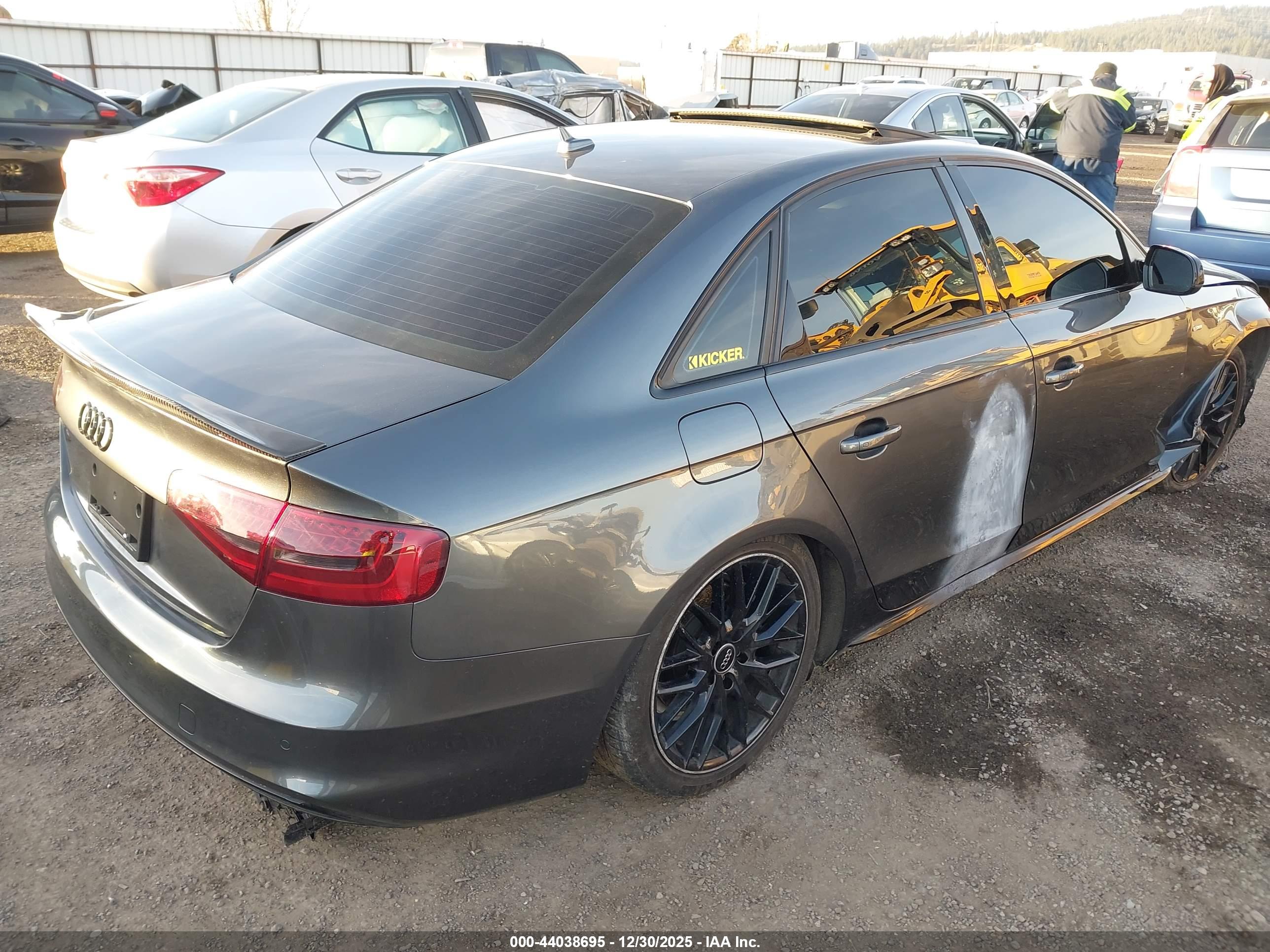 AUDI A4 image 4