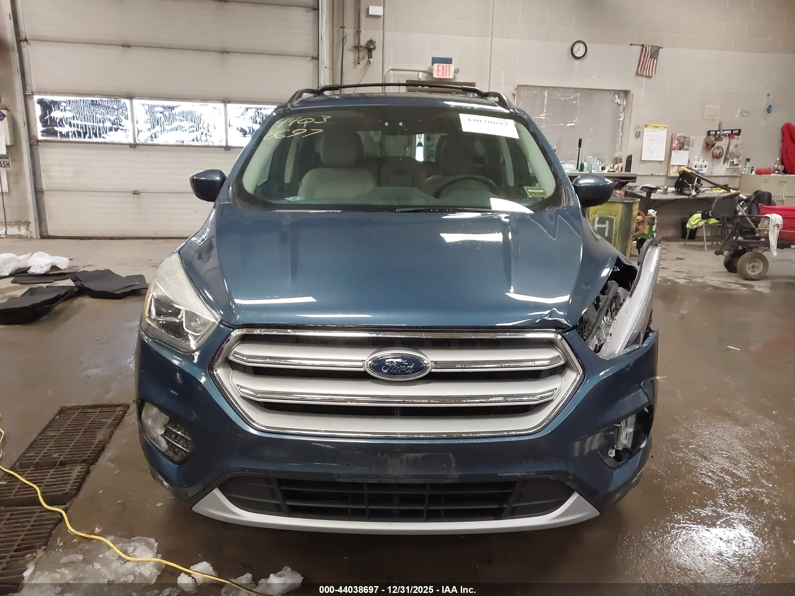 FORD ESCAPE image 6