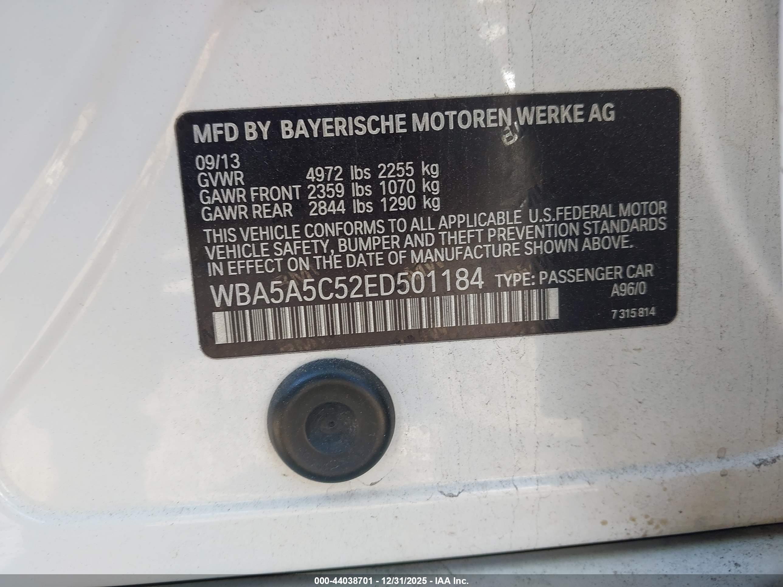BMW 528I image 9