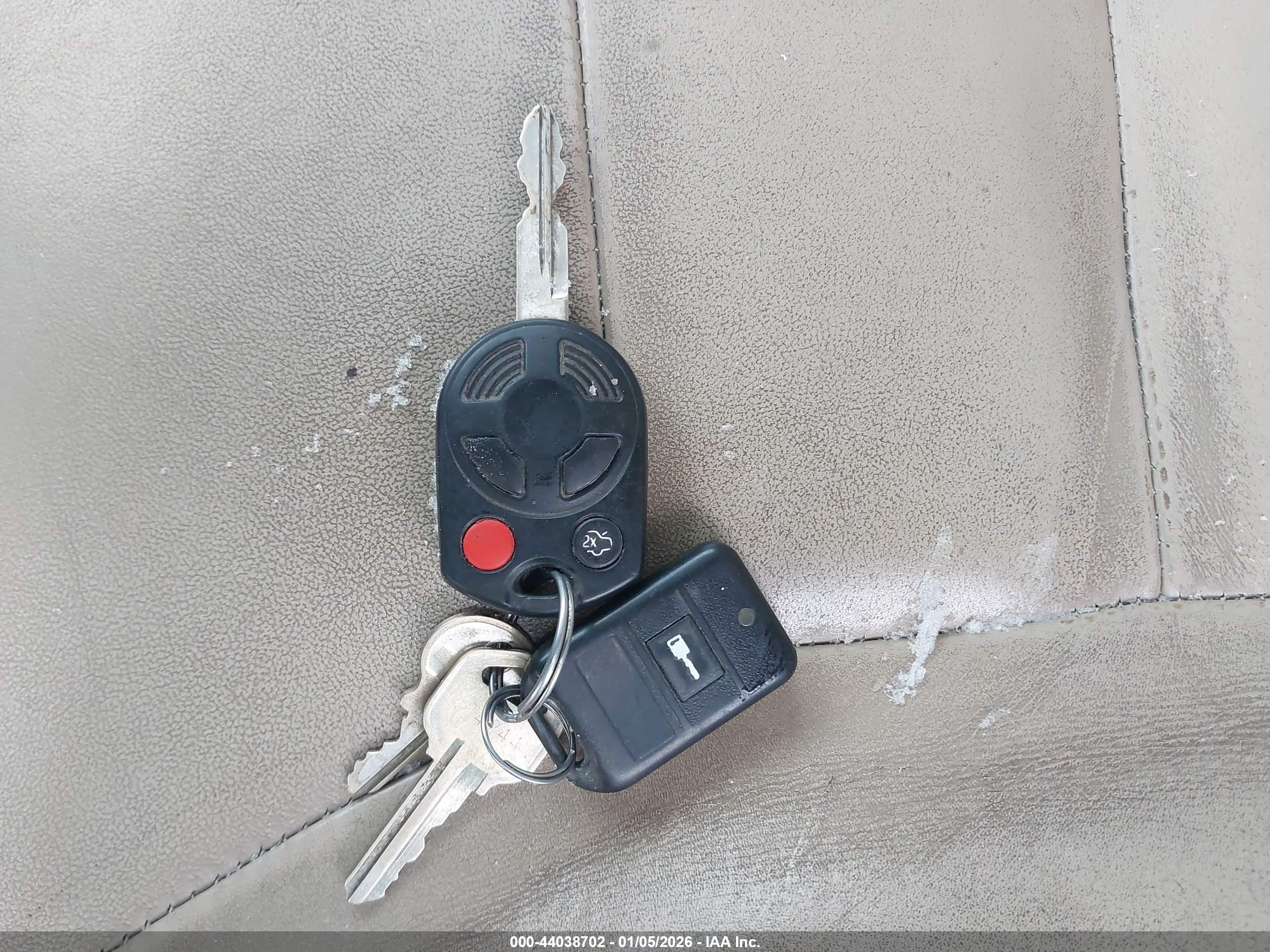 FORD ESCAPE image 11